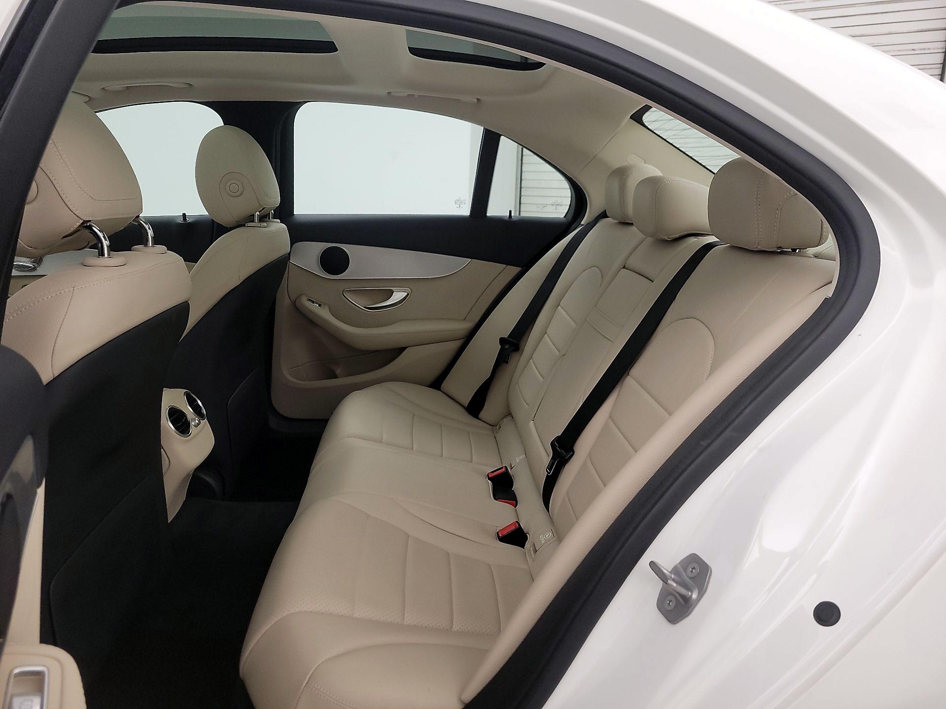 Thumbnail: 2016 Mercedes-Benz C-Class - 20