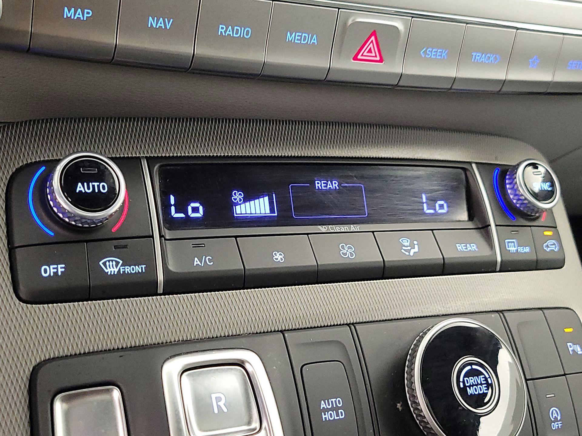 Thumbnail: 2022 Hyundai Palisade - 16