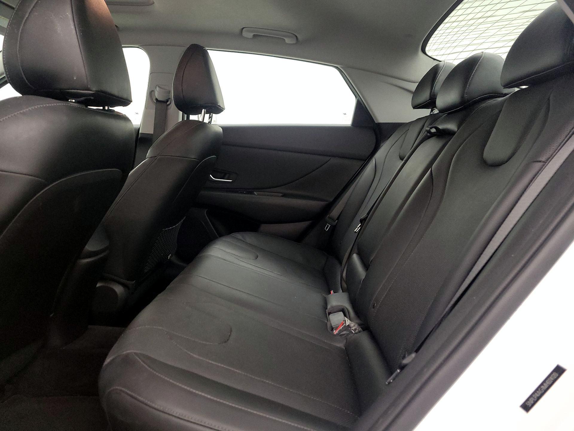 Thumbnail: 2021 Hyundai Elantra - 18