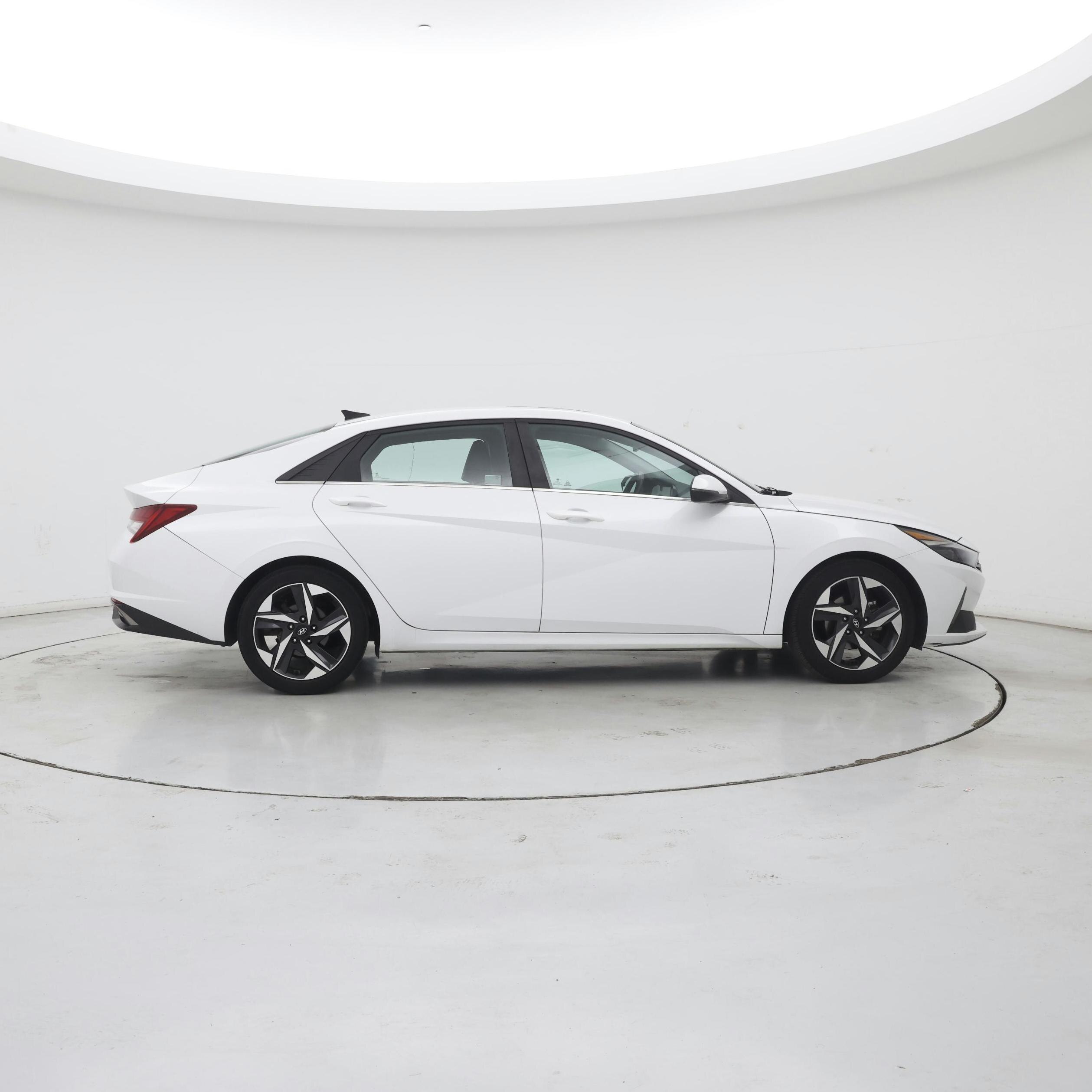 Thumbnail: 2021 Hyundai Elantra - 7