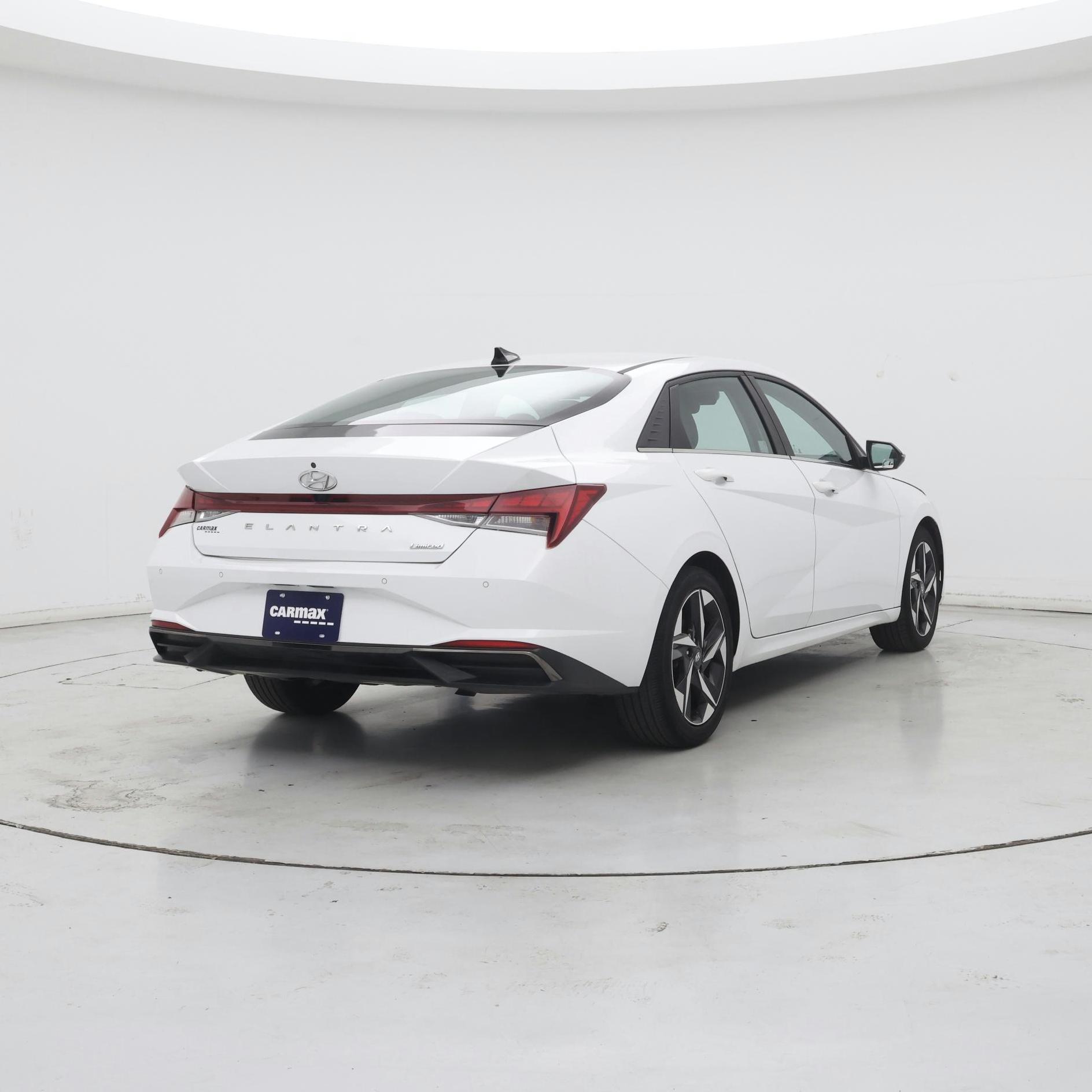 Thumbnail: 2021 Hyundai Elantra - 8