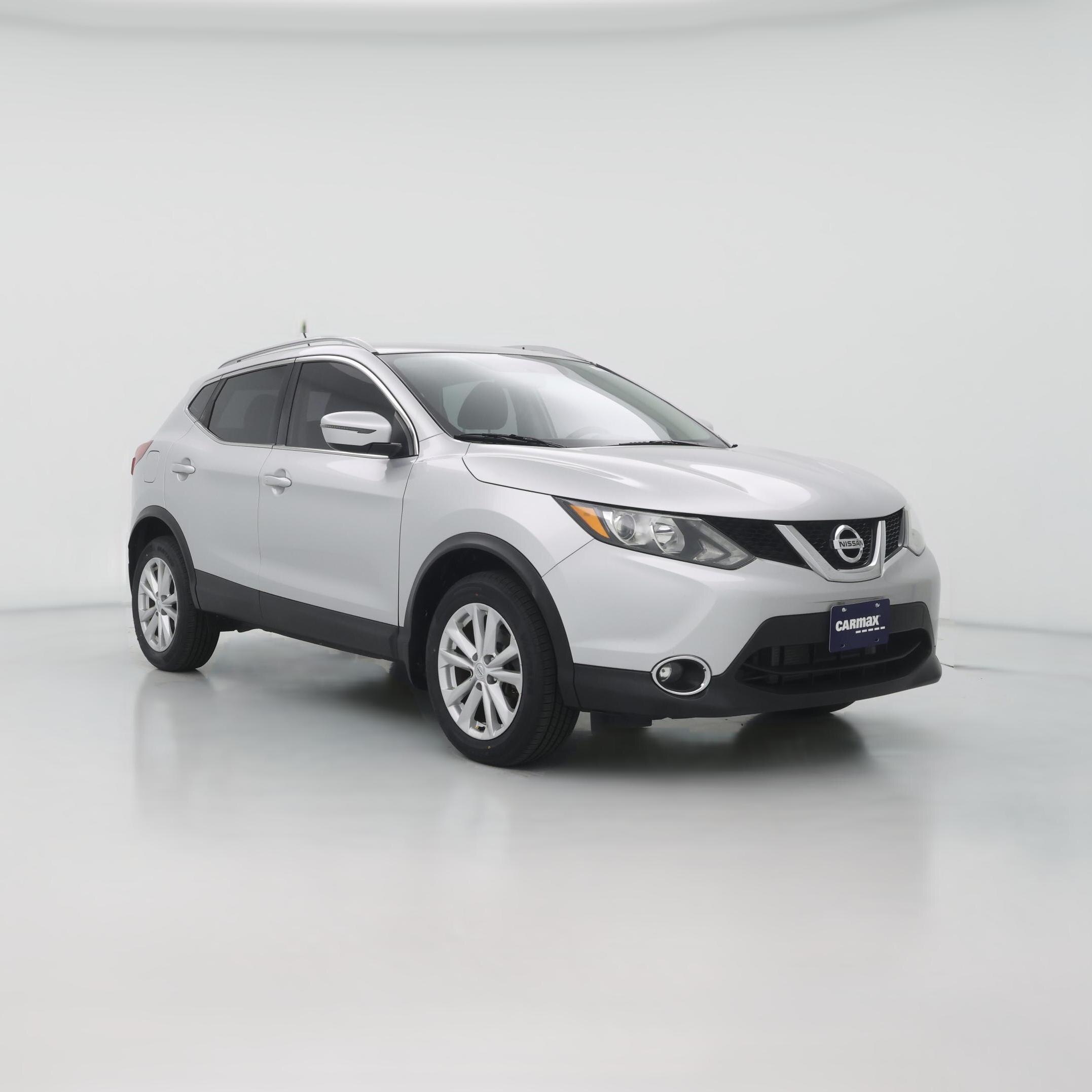 Thumbnail: 2017 Nissan Rogue Sport - 1