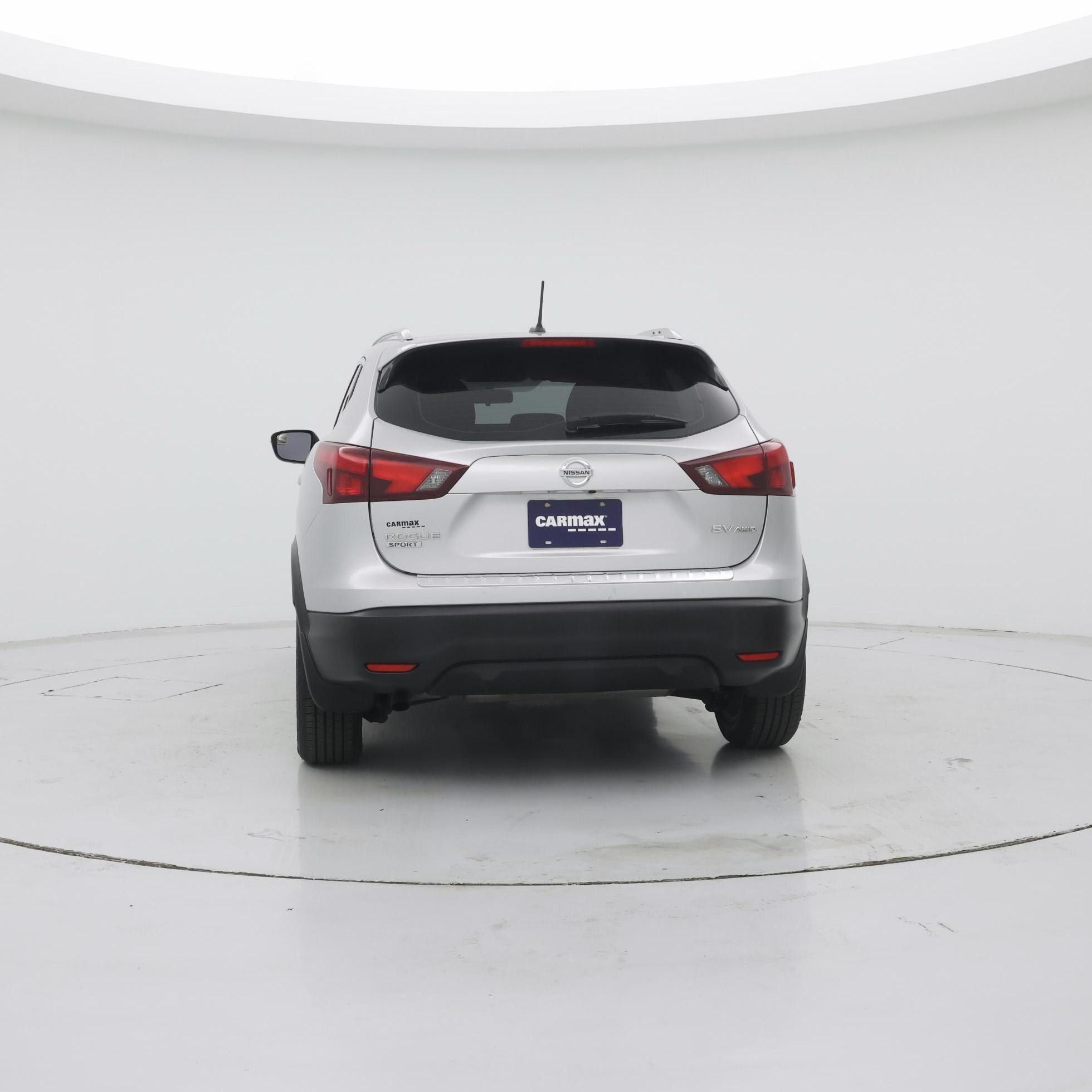 Thumbnail: 2017 Nissan Rogue Sport - 6