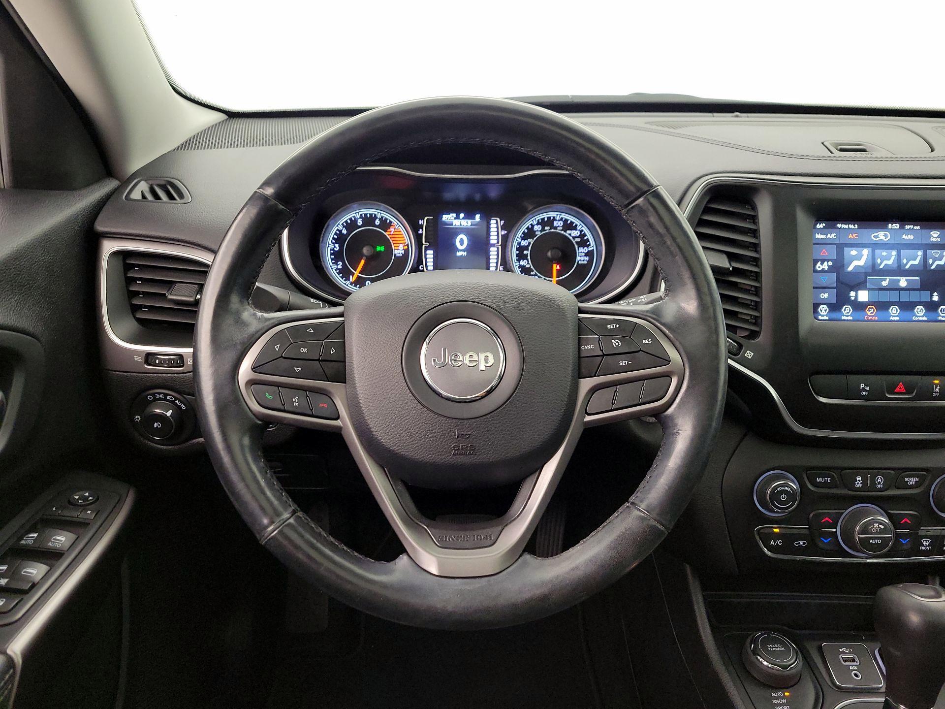 Thumbnail: 2020 Jeep Cherokee - 10