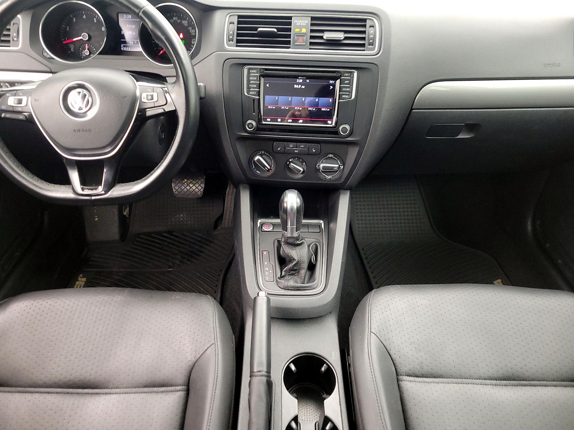 Thumbnail: 2017 Volkswagen Jetta - 17