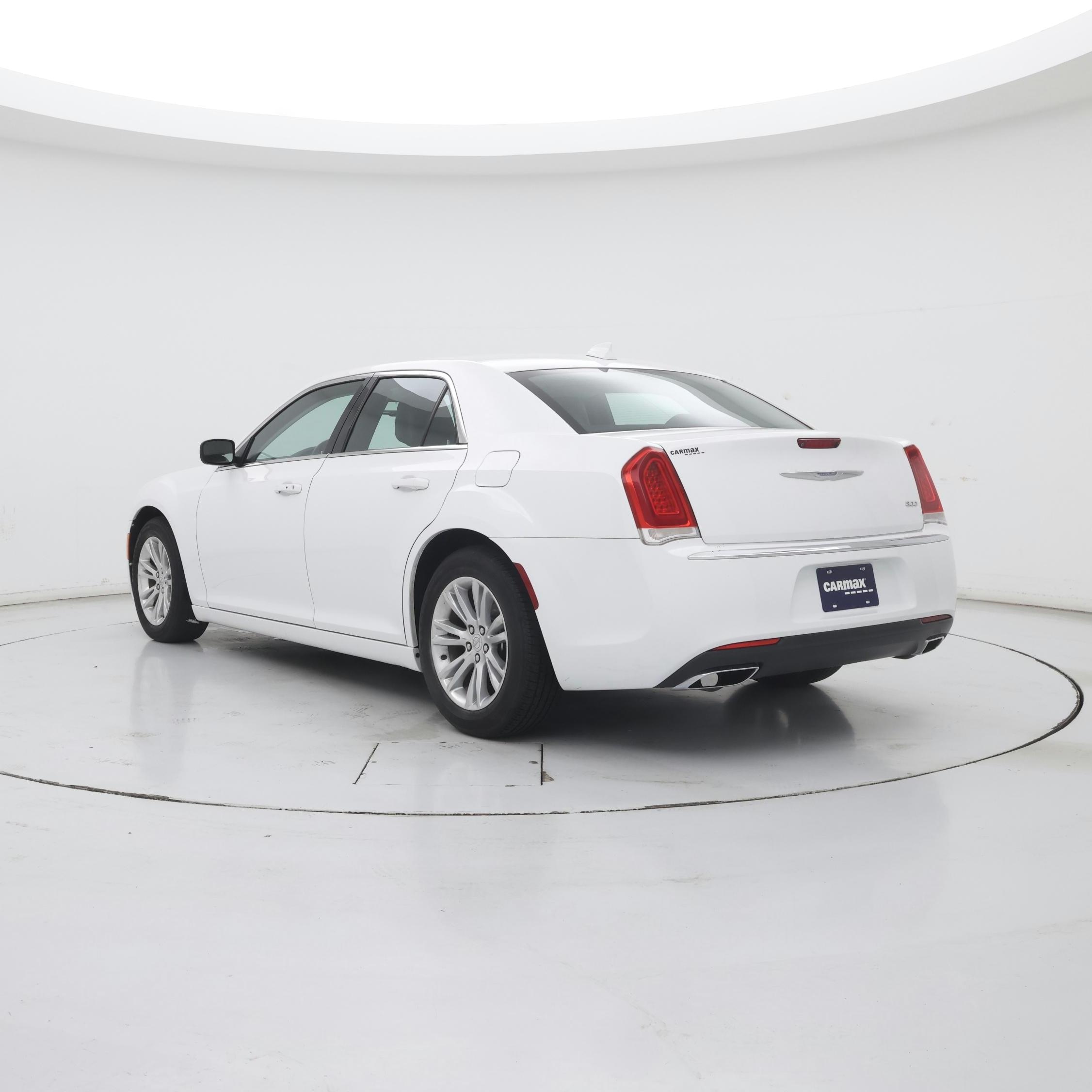 Thumbnail: 2016 Chrysler 300 - 2