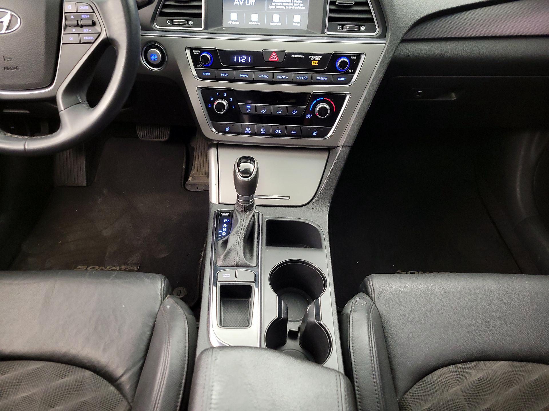 Thumbnail: 2017 Hyundai Sonata - 17