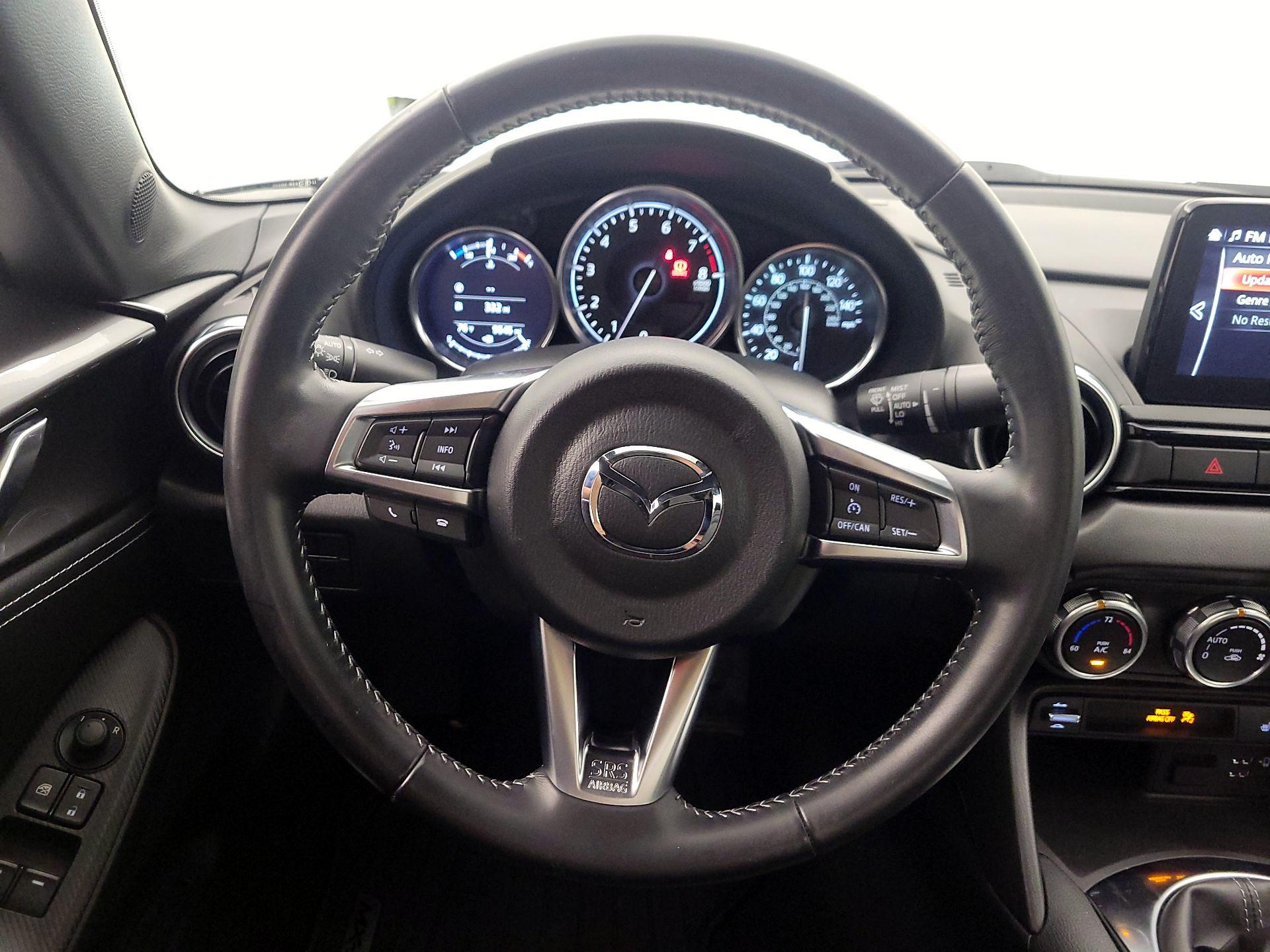 Thumbnail: 2020 Mazda MX-5 Miata - 10