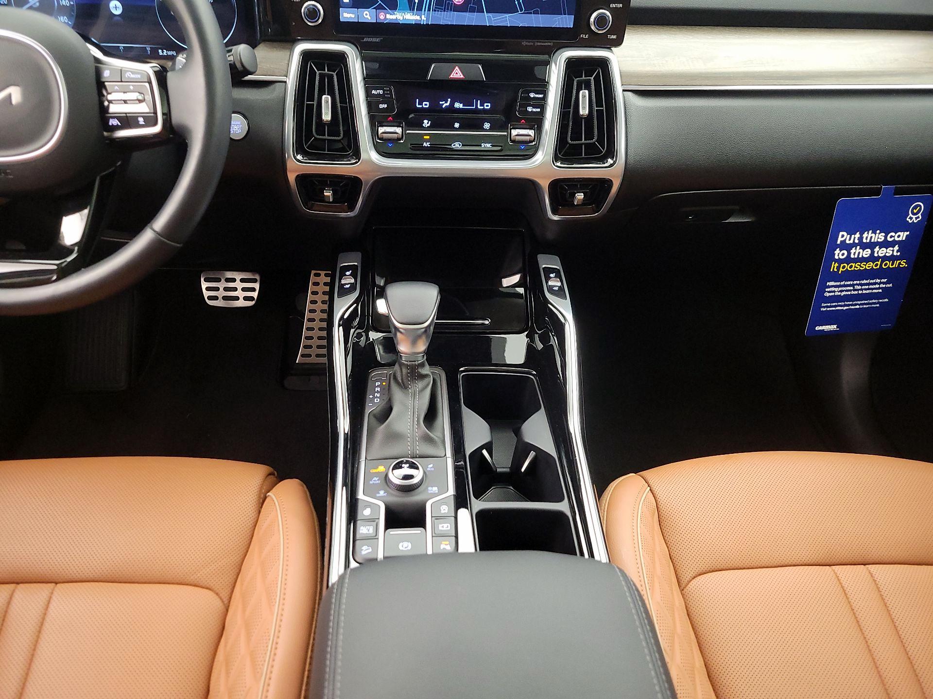 Thumbnail: 2023 Kia Sorento - 18