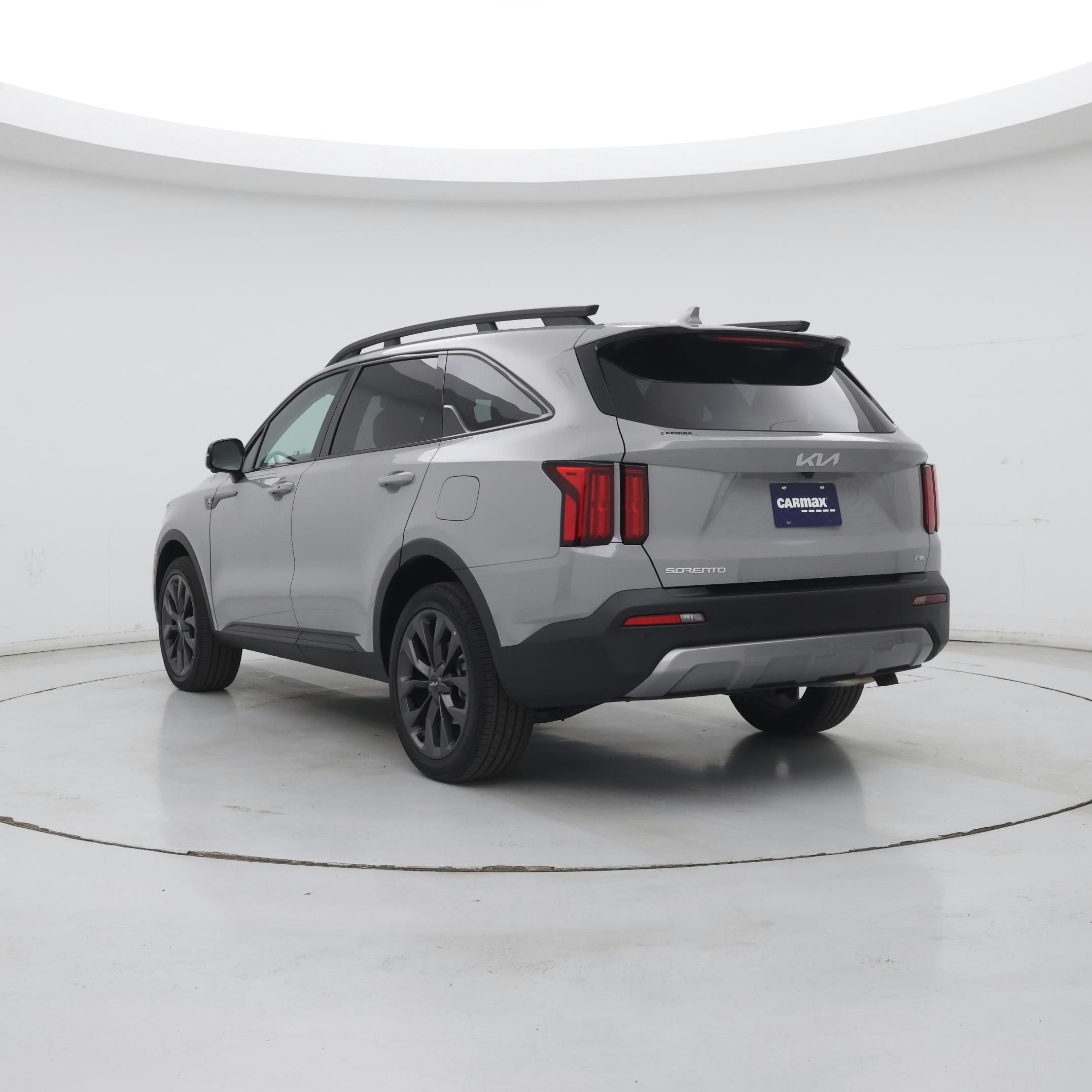 Thumbnail: 2023 Kia Sorento - 2