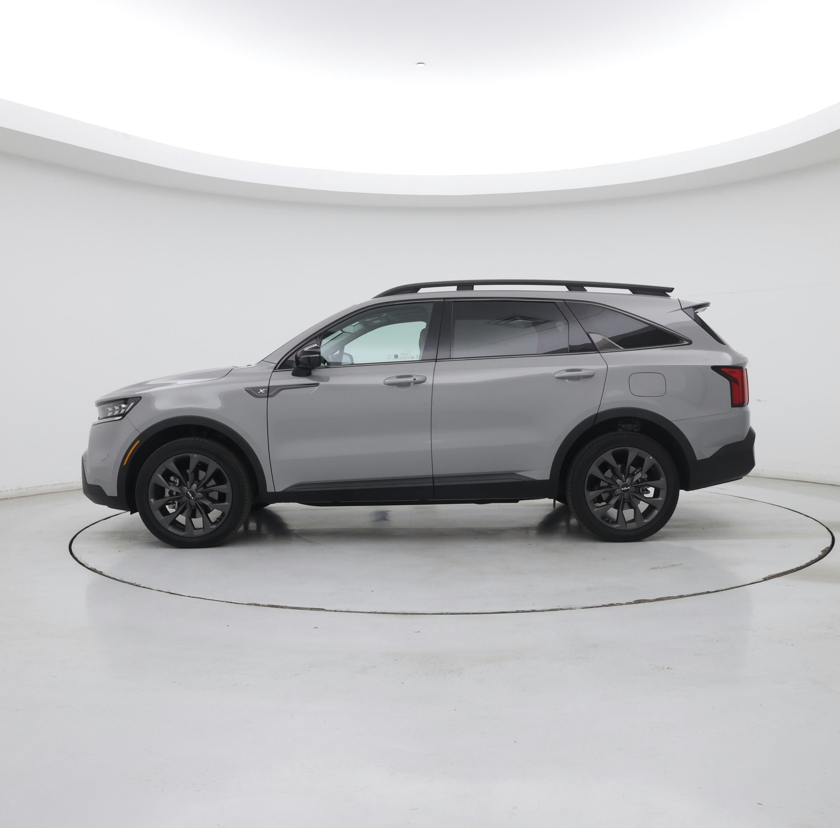 Thumbnail: 2023 Kia Sorento - 3
