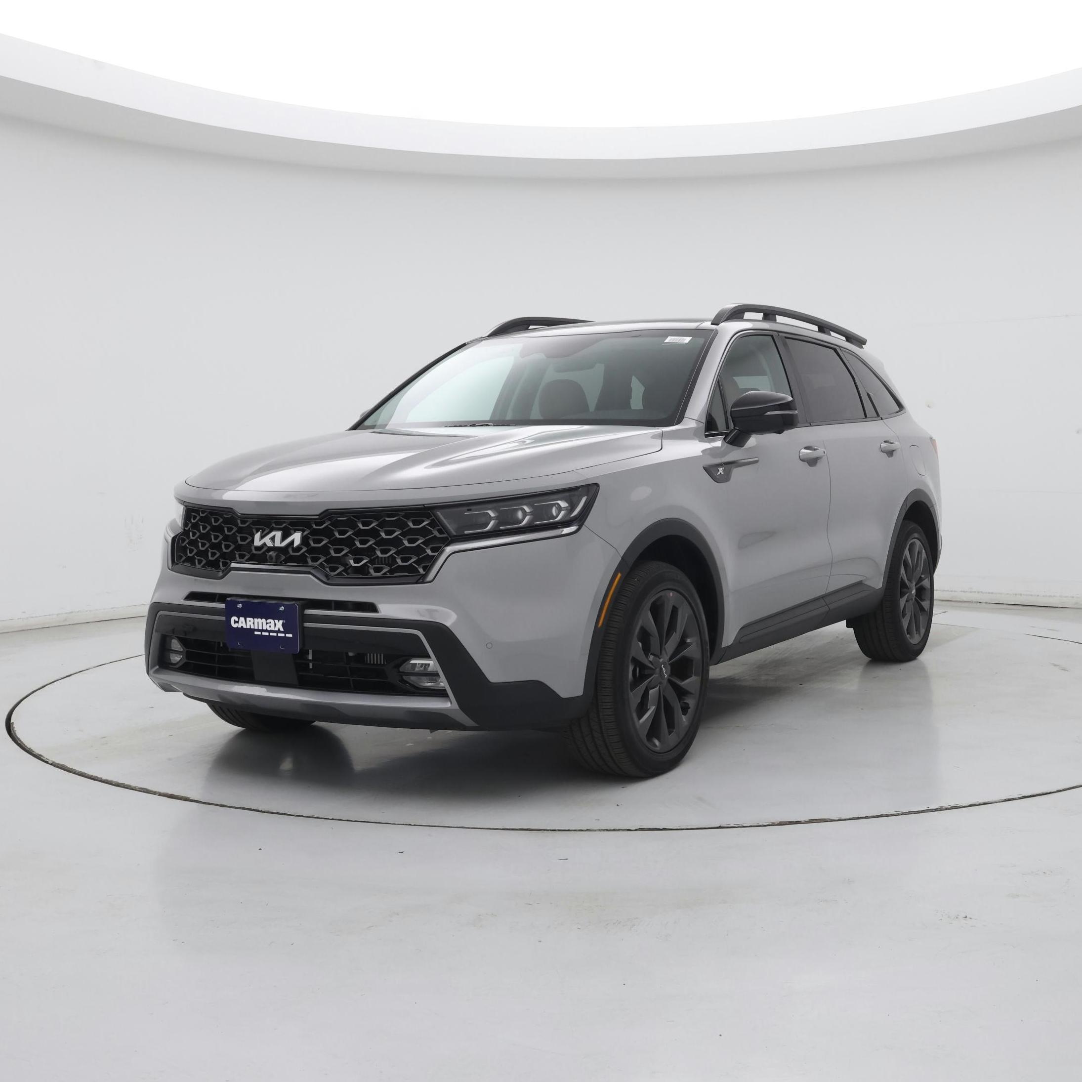 Thumbnail: 2023 Kia Sorento - 4