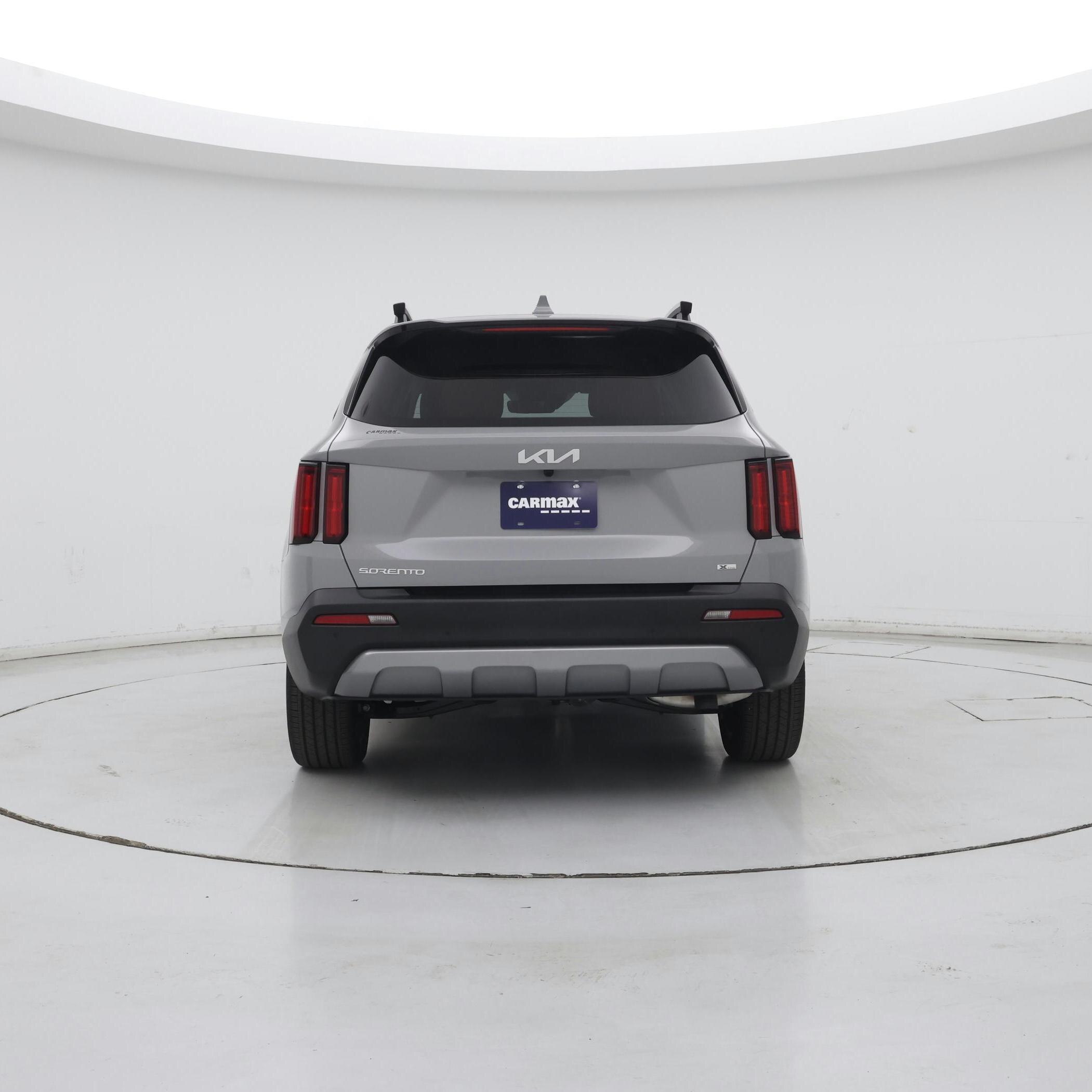 Thumbnail: 2023 Kia Sorento - 6