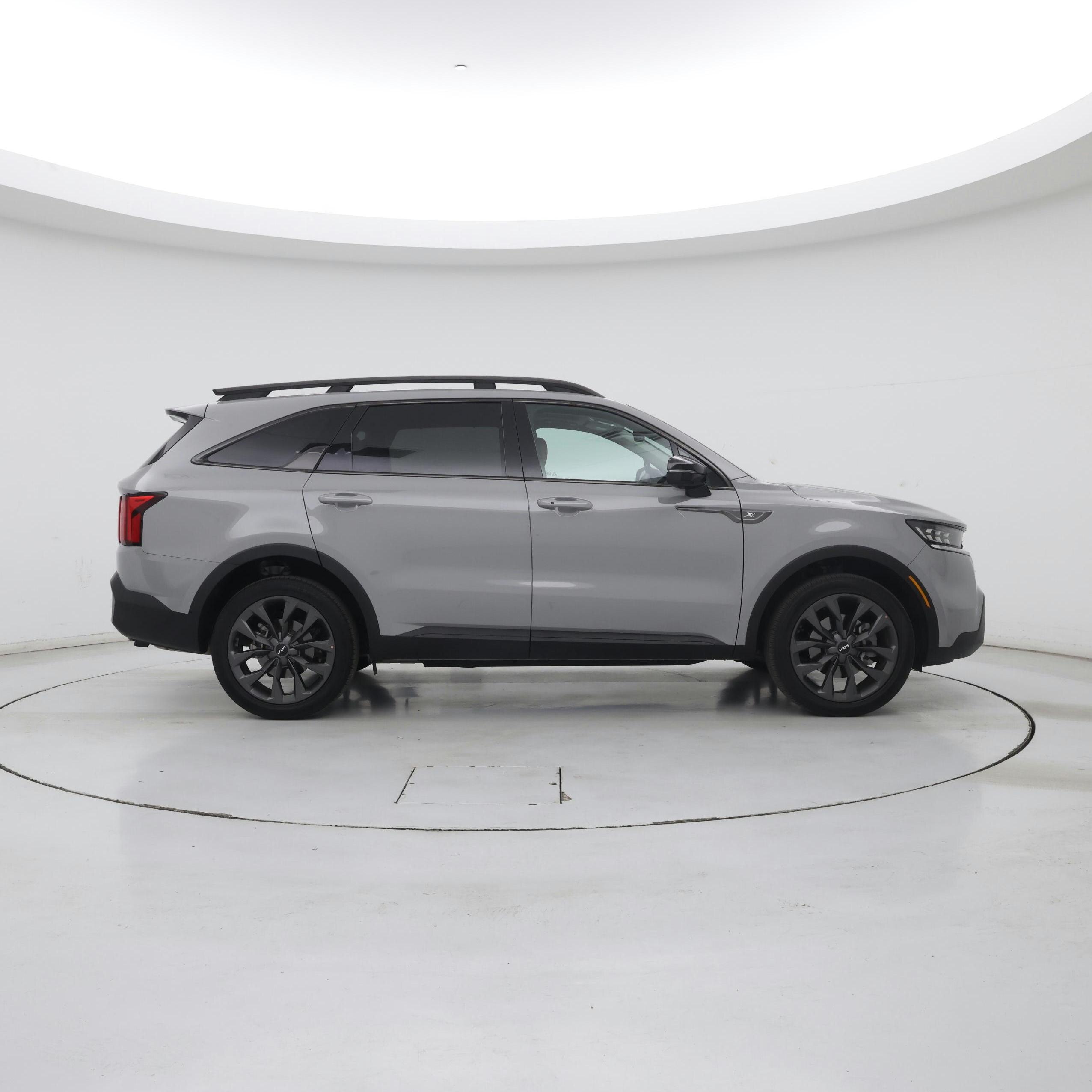 Thumbnail: 2023 Kia Sorento - 7