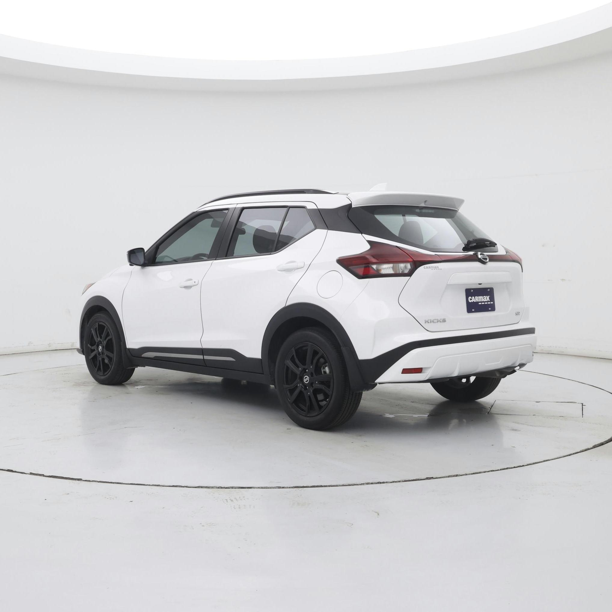Thumbnail: 2021 Nissan Kicks - 2