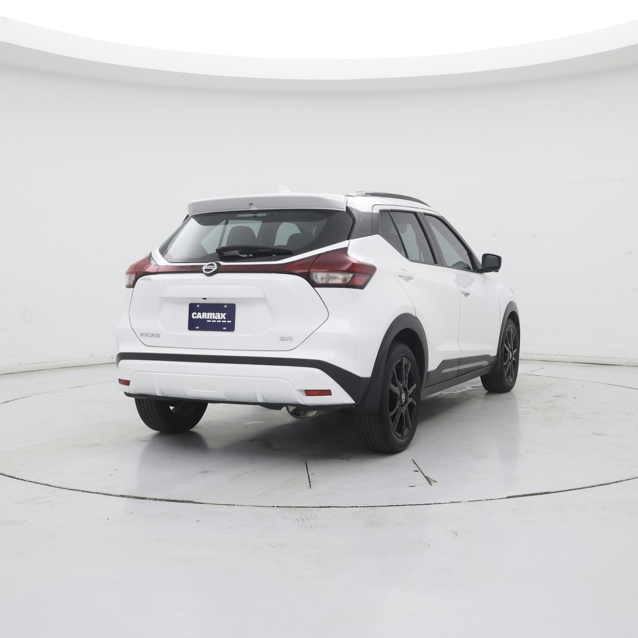 Thumbnail: 2021 Nissan Kicks - 8