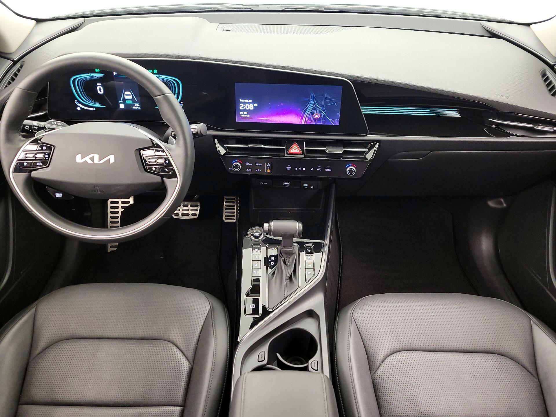 Thumbnail: 2023 Kia Niro - 9