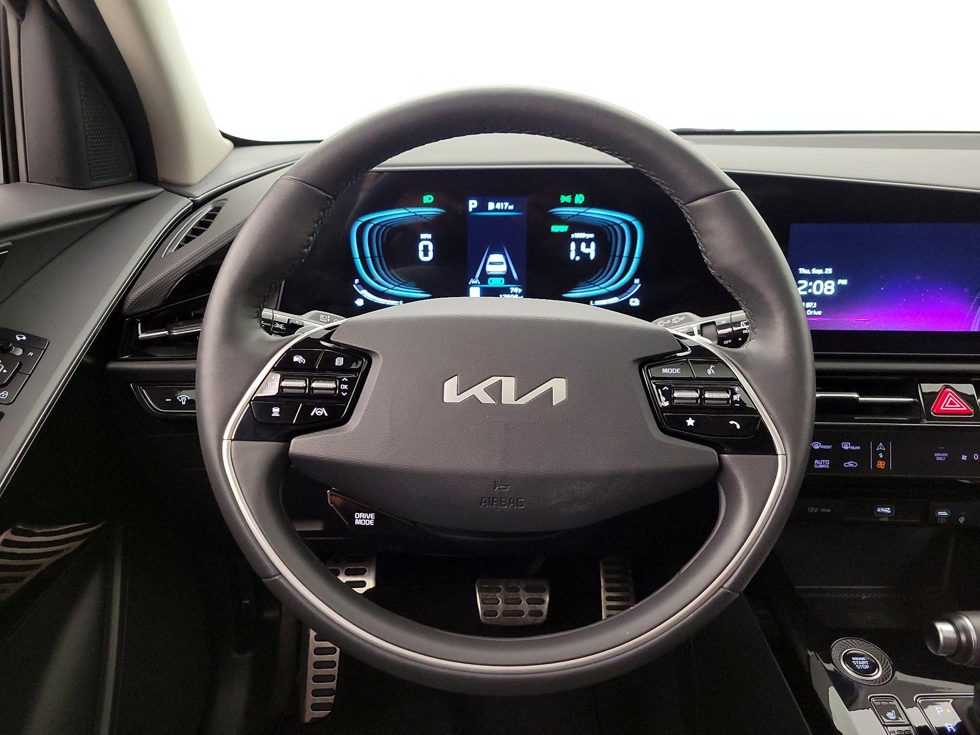 Thumbnail: 2023 Kia Niro - 10