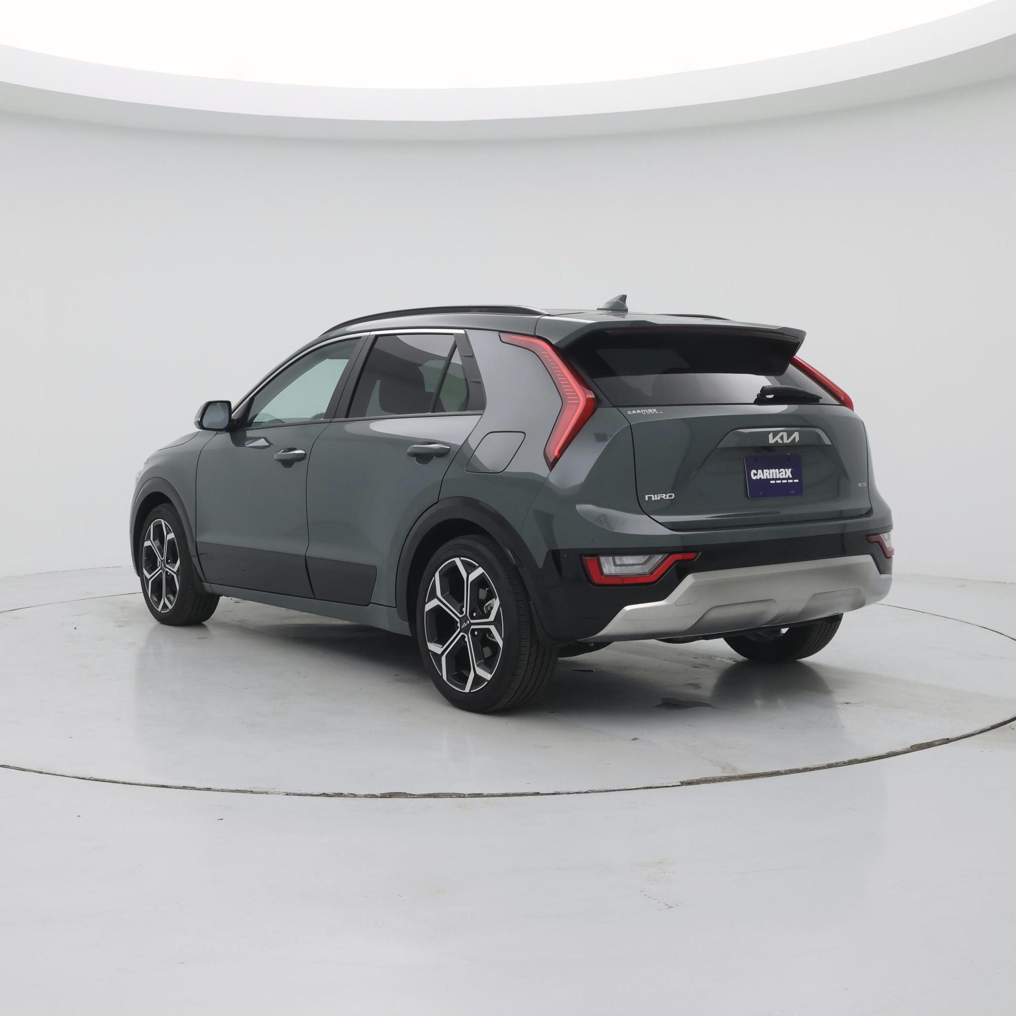 Thumbnail: 2023 Kia Niro - 2