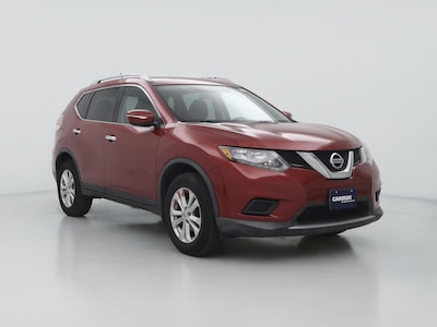 Red 2016 Nissan Rogue SV
