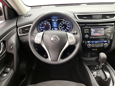 Steering Wheel & Instrument Cluster (On)