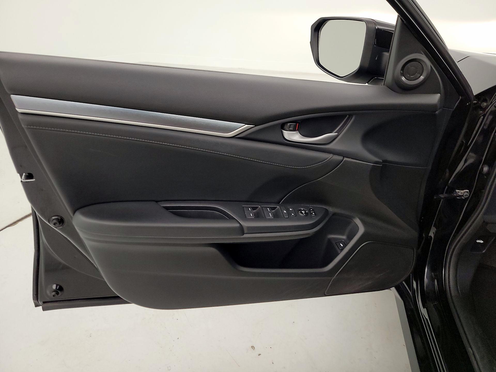 Thumbnail: 2017 Honda Civic - 12