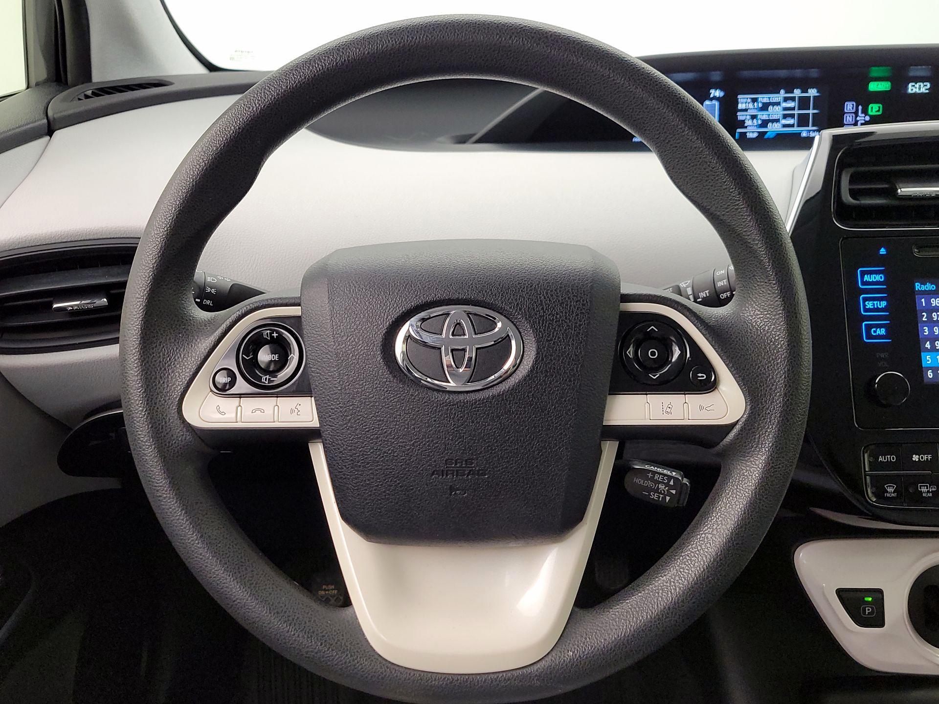 Thumbnail: 2017 Toyota Prius - 10