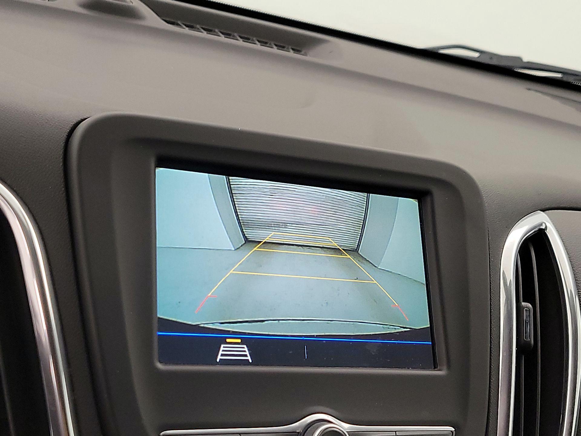 Thumbnail: 2019 Chevrolet Equinox - 14