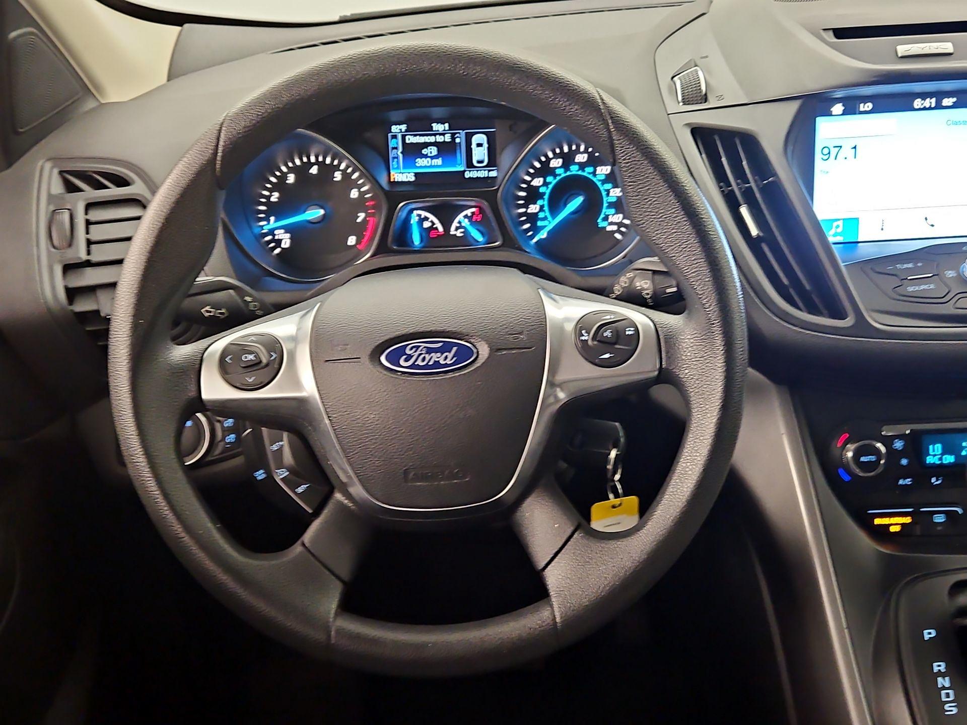 Thumbnail: 2016 Ford Escape - 10