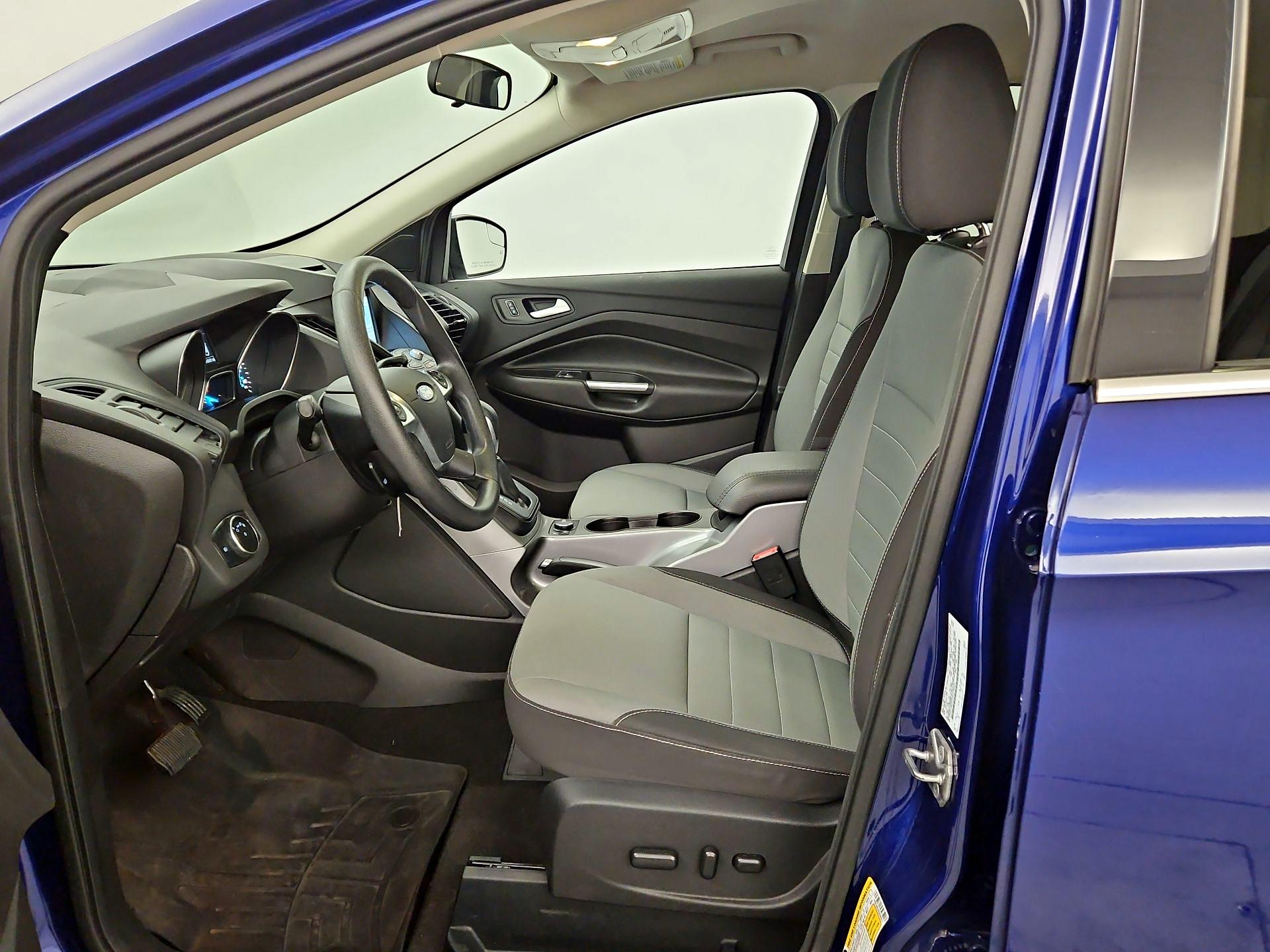 Thumbnail: 2016 Ford Escape - 11