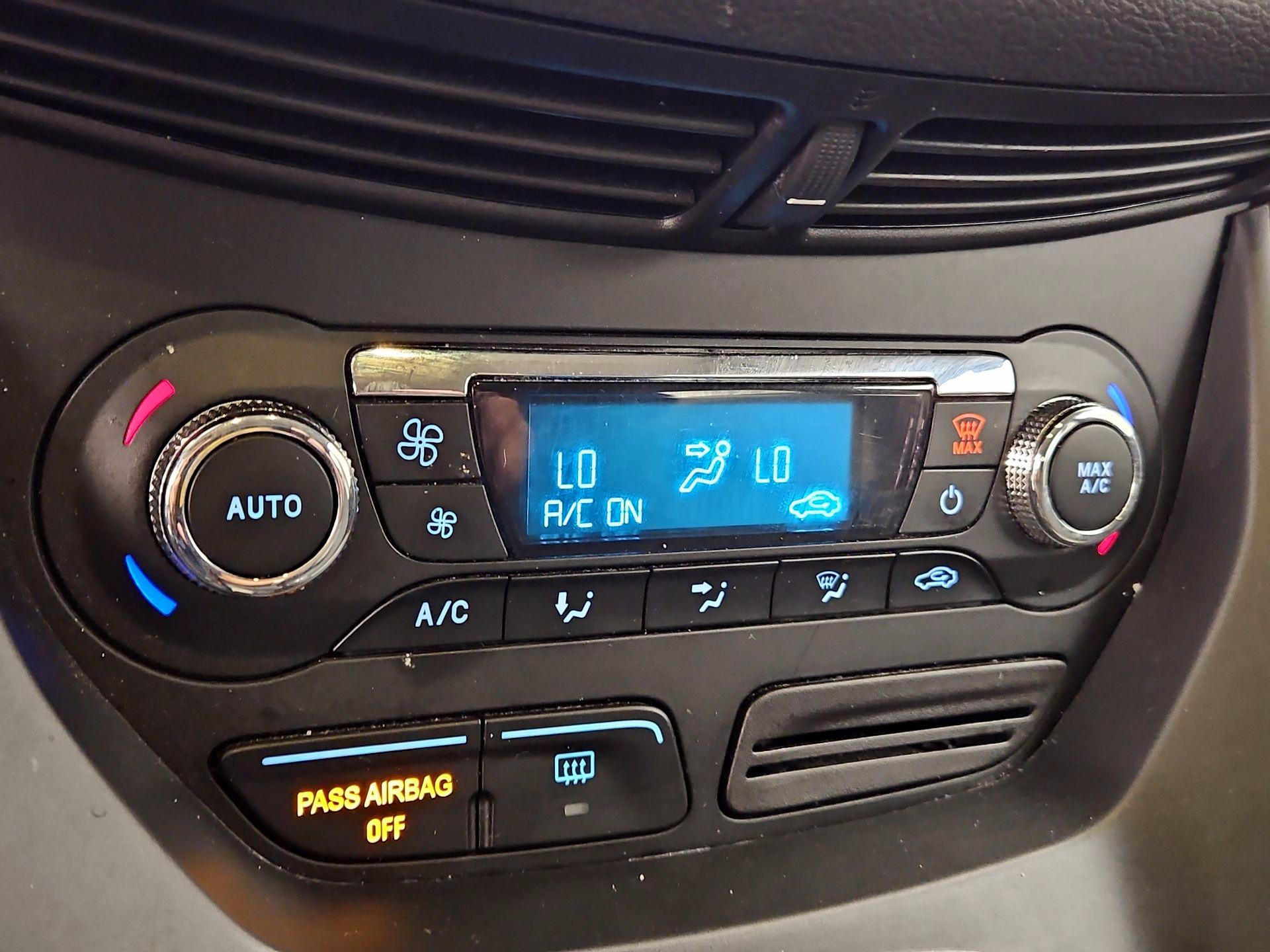 Thumbnail: 2016 Ford Escape - 16