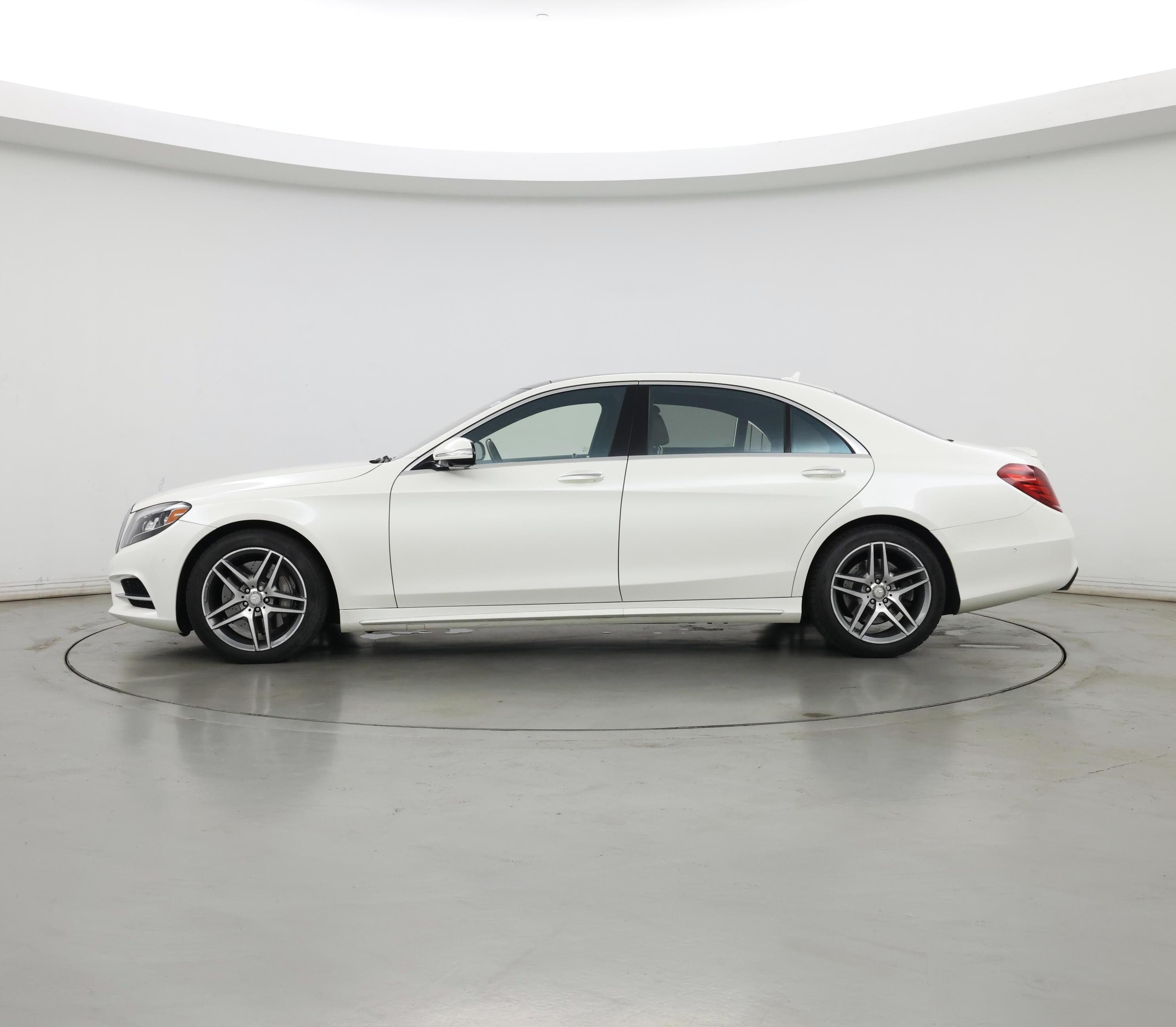 Thumbnail: 2016 Mercedes-Benz S-Class - 3