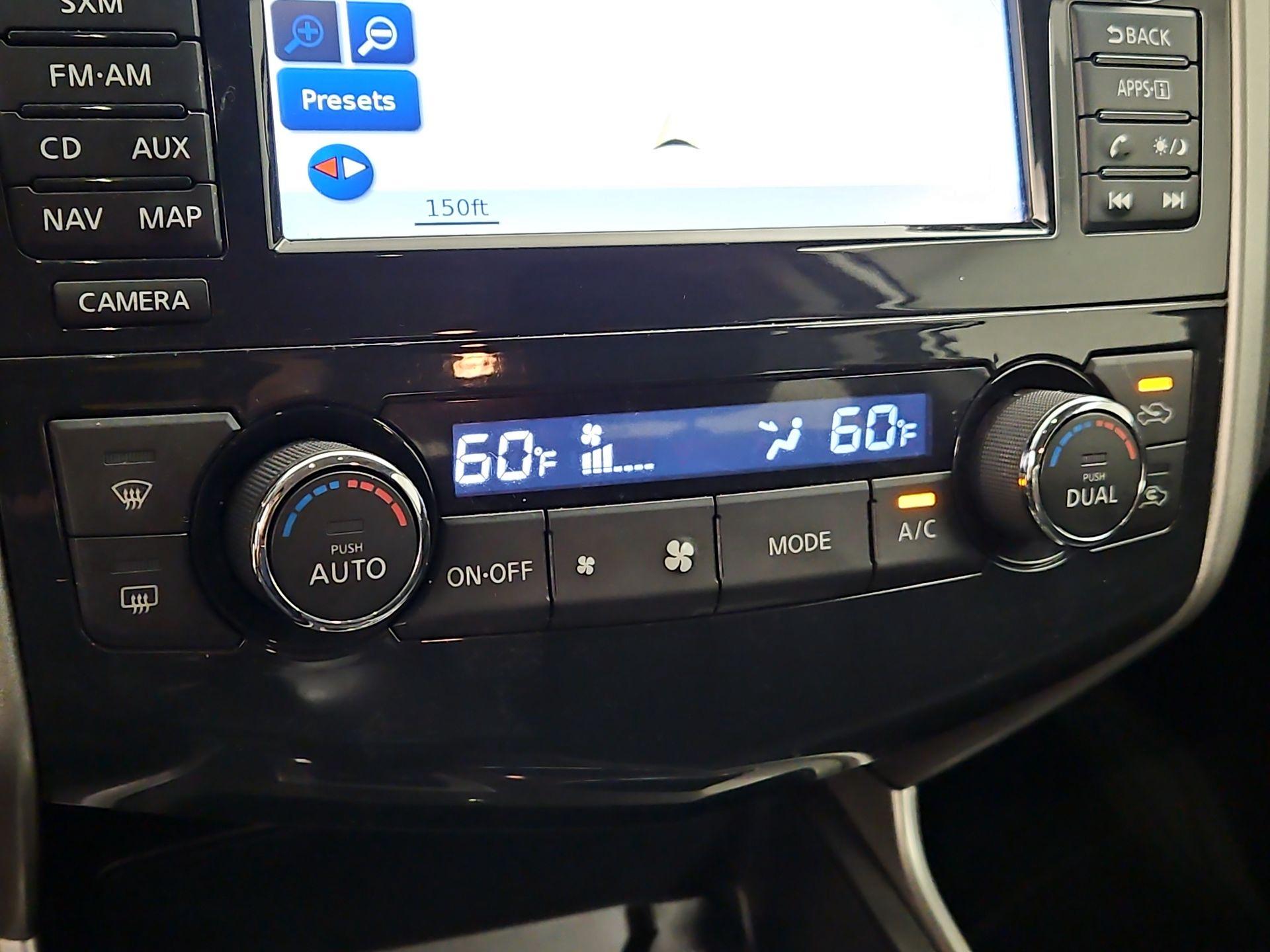 Thumbnail: 2015 Nissan Altima - 17