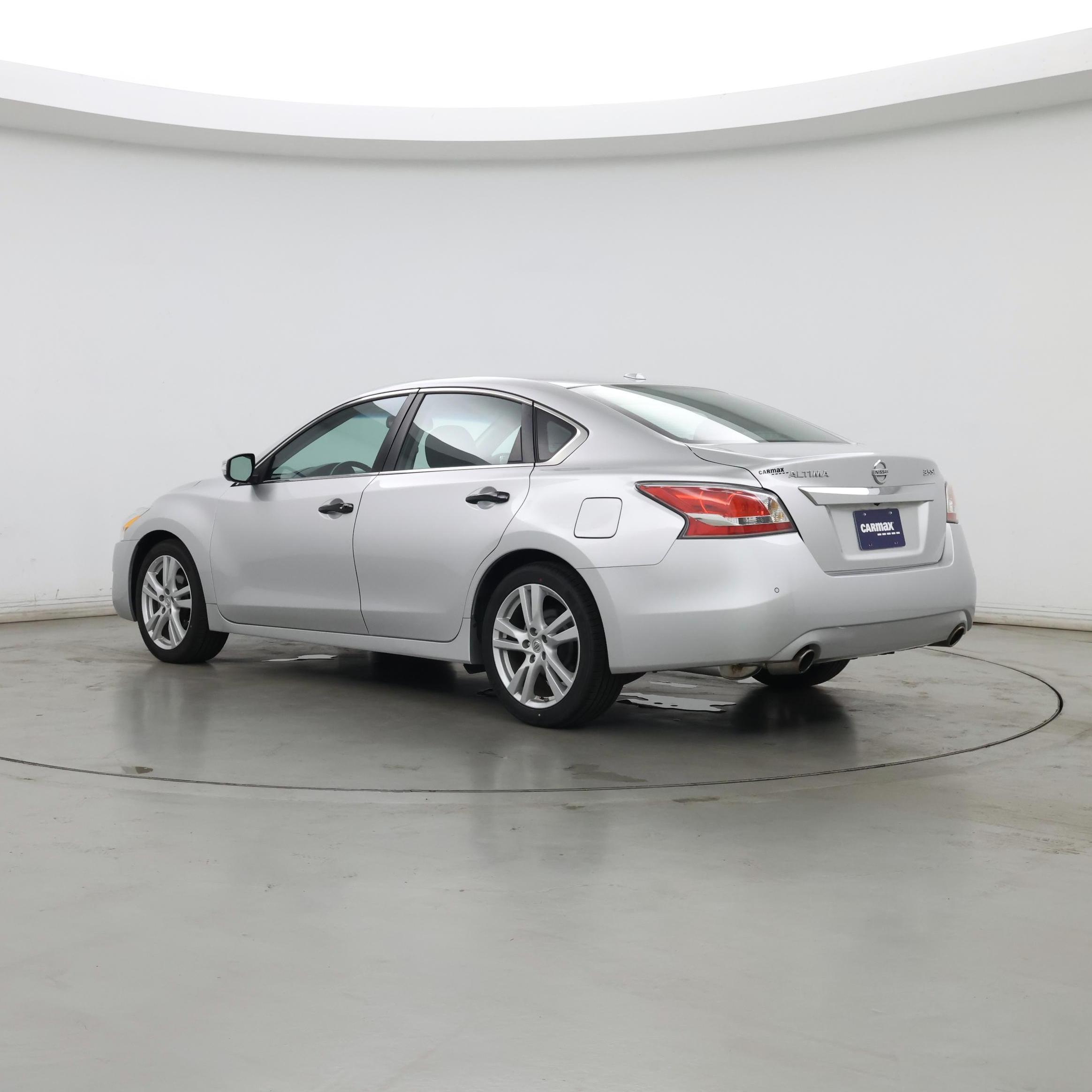 Thumbnail: 2015 Nissan Altima - 2