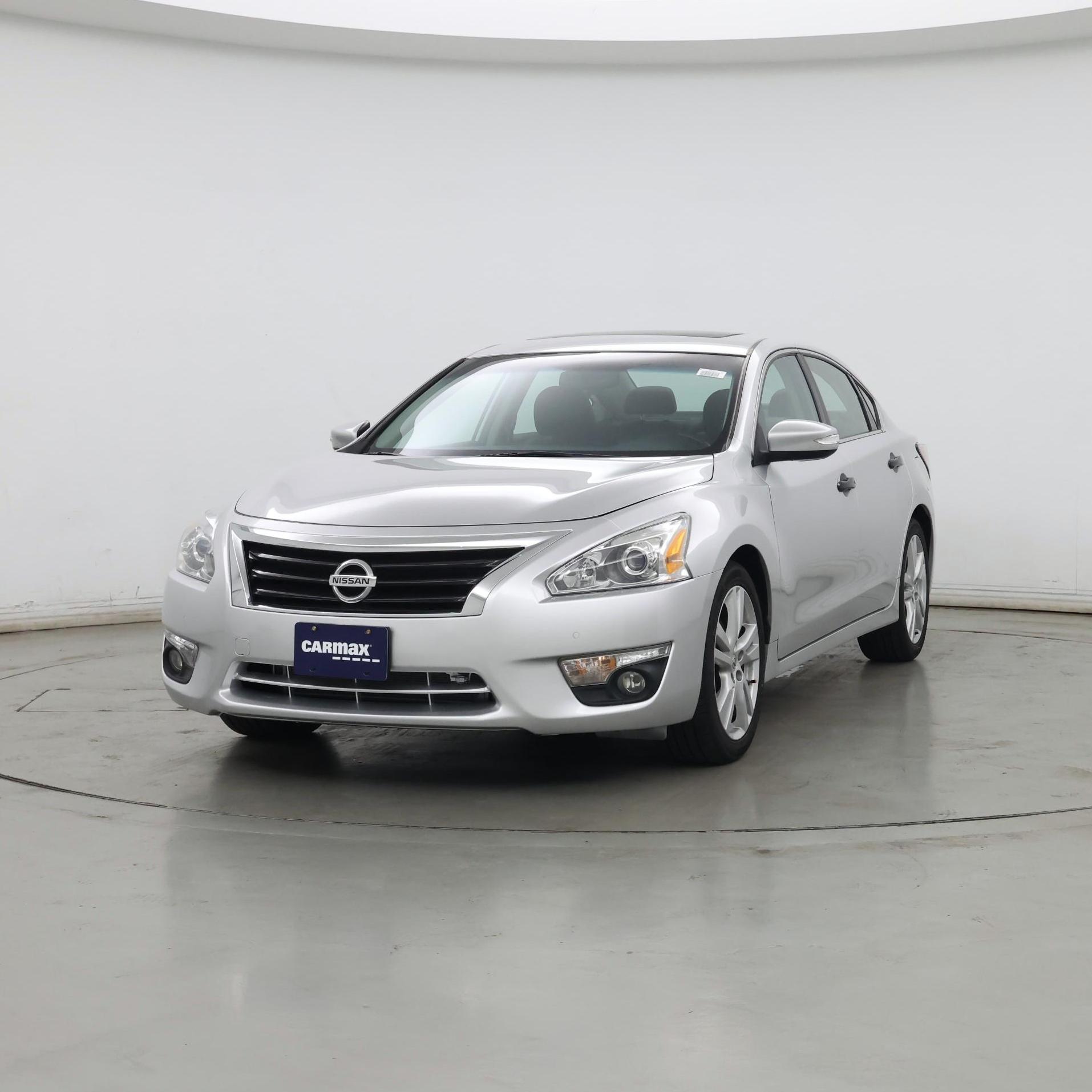 Thumbnail: 2015 Nissan Altima - 4