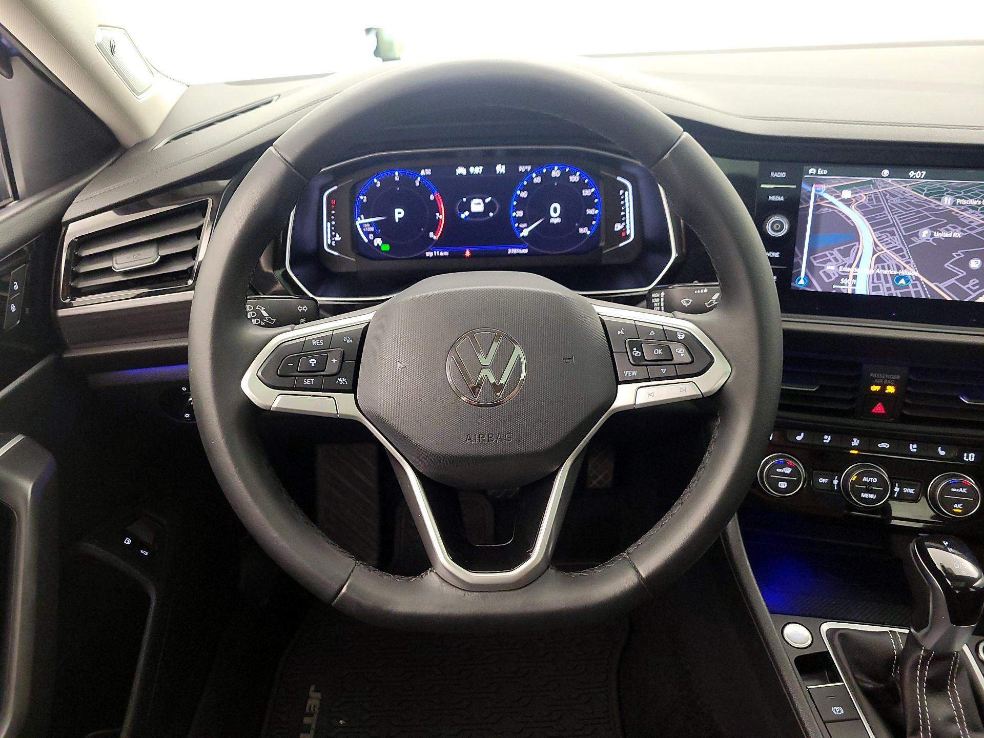 Thumbnail: 2024 Volkswagen Jetta - 10