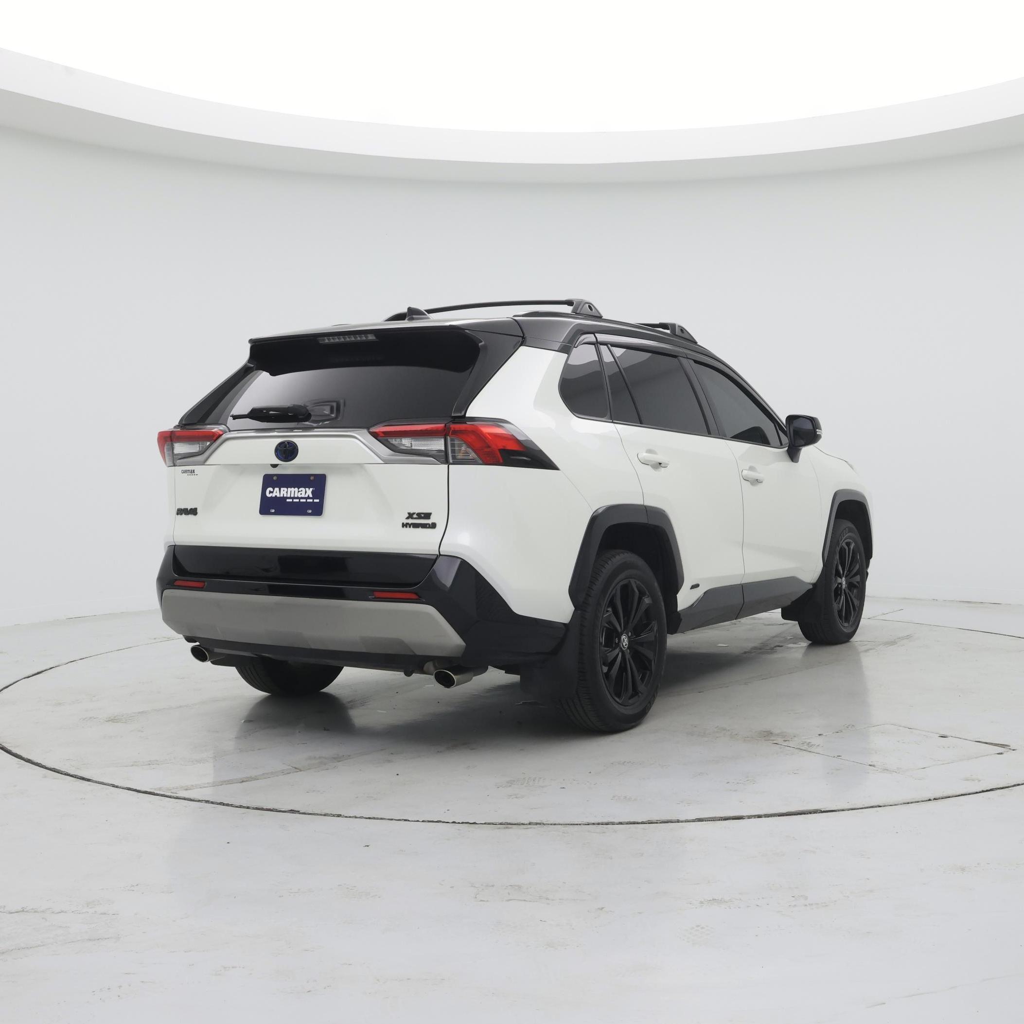 Thumbnail: 2022 Toyota RAV4 - 8