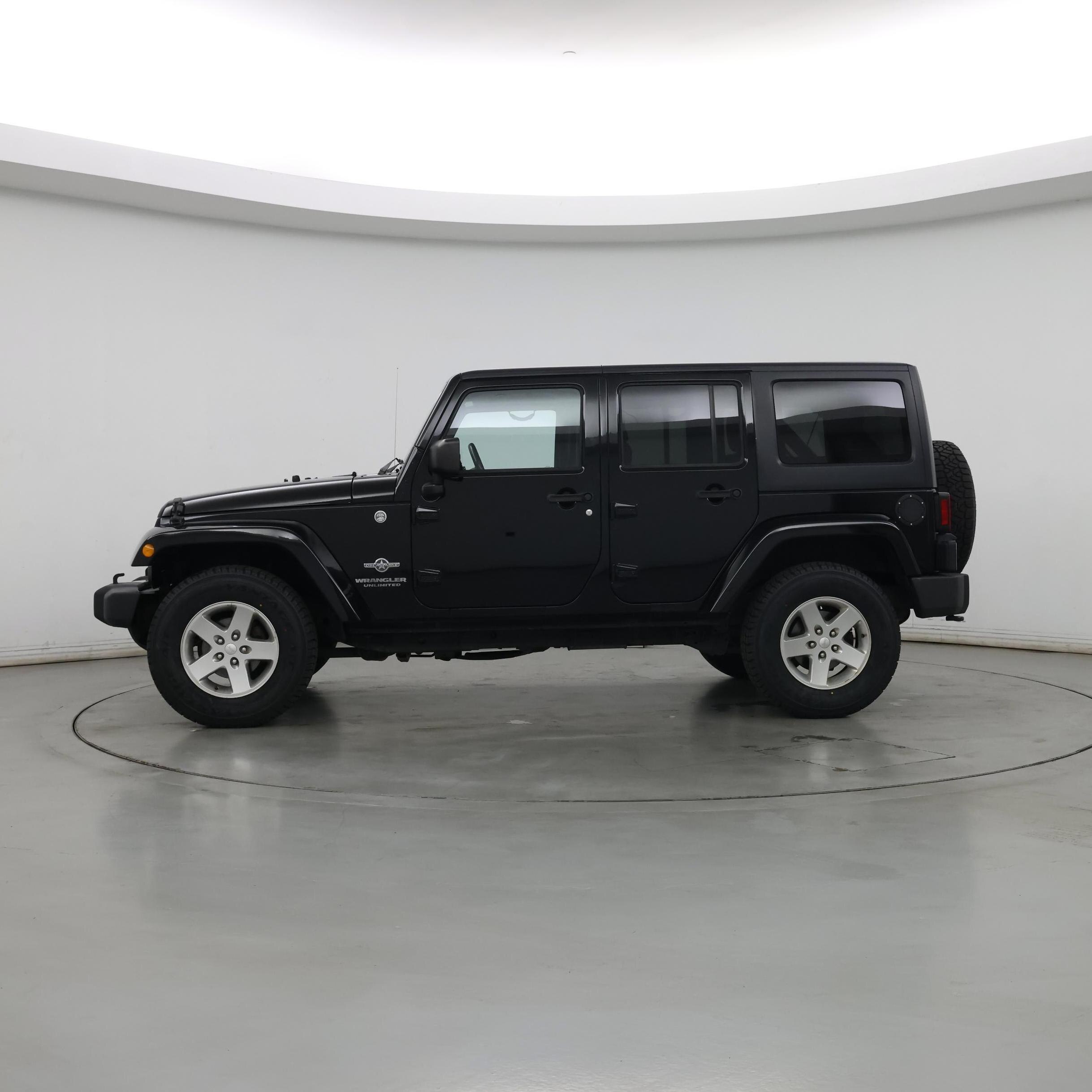 Thumbnail: 2014 Jeep Wrangler - 3