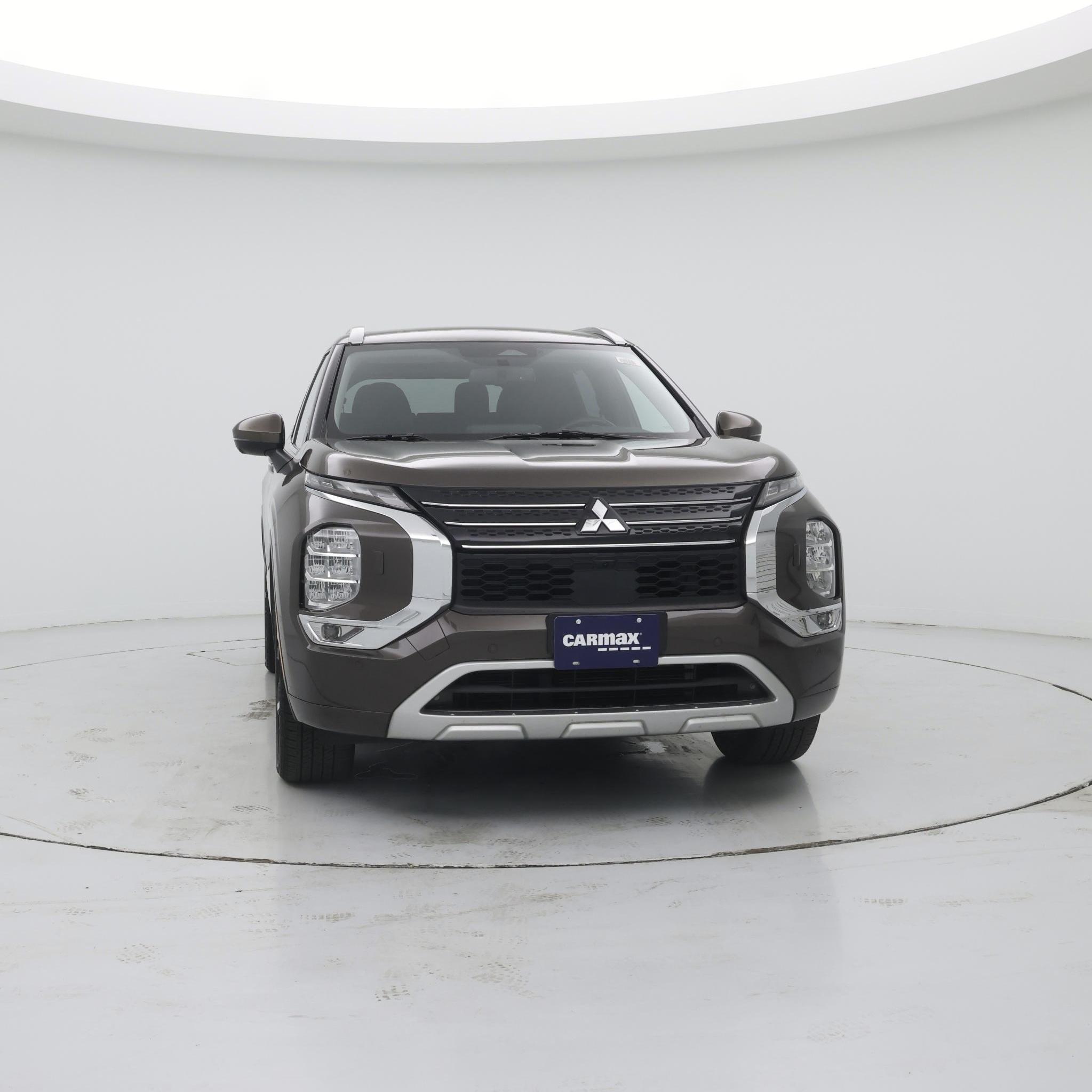 Thumbnail: 2023 Mitsubishi Outlander - 5