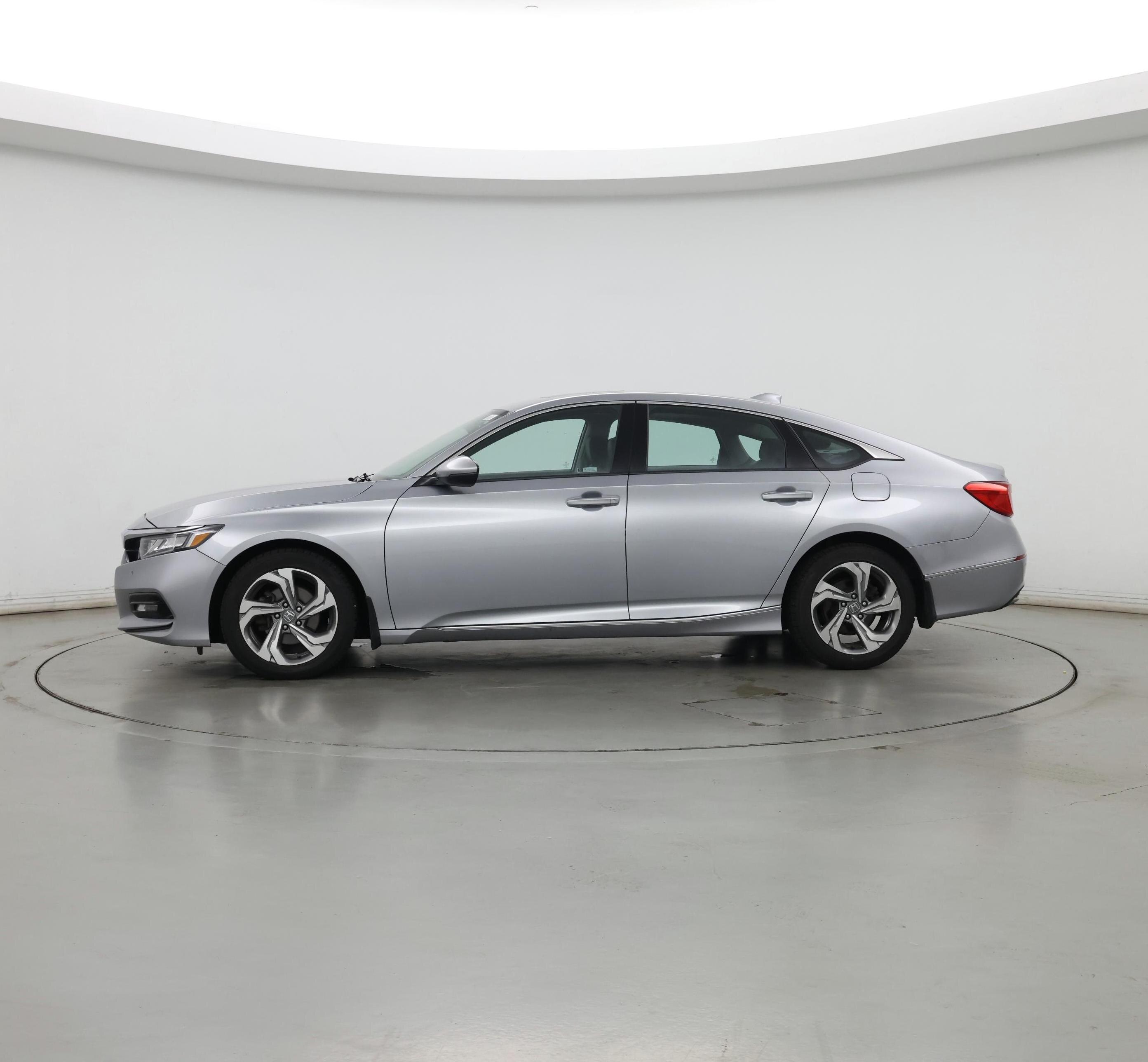Thumbnail: 2018 Honda Accord - 3
