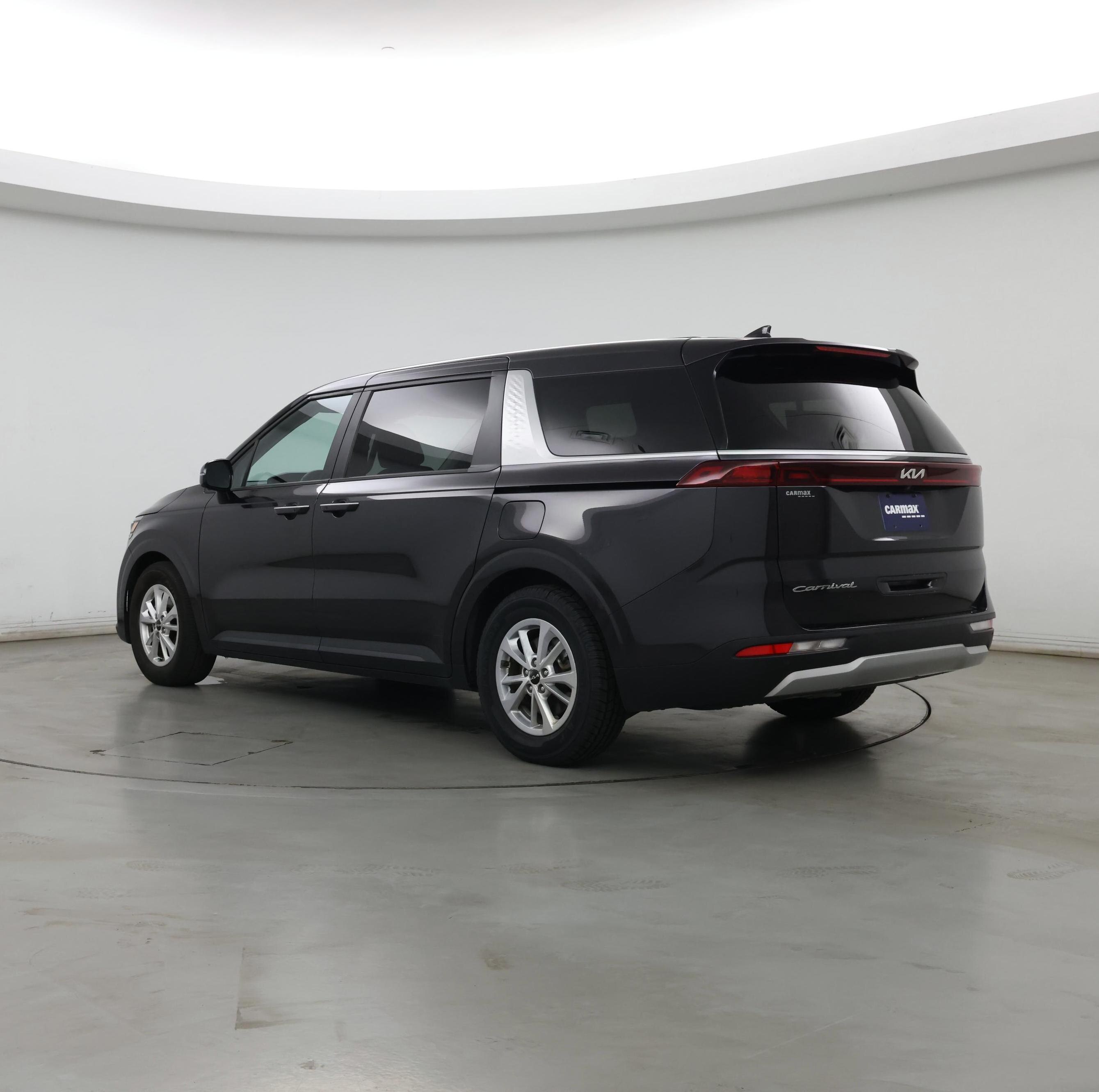 Thumbnail: 2022 Kia Carnival - 2