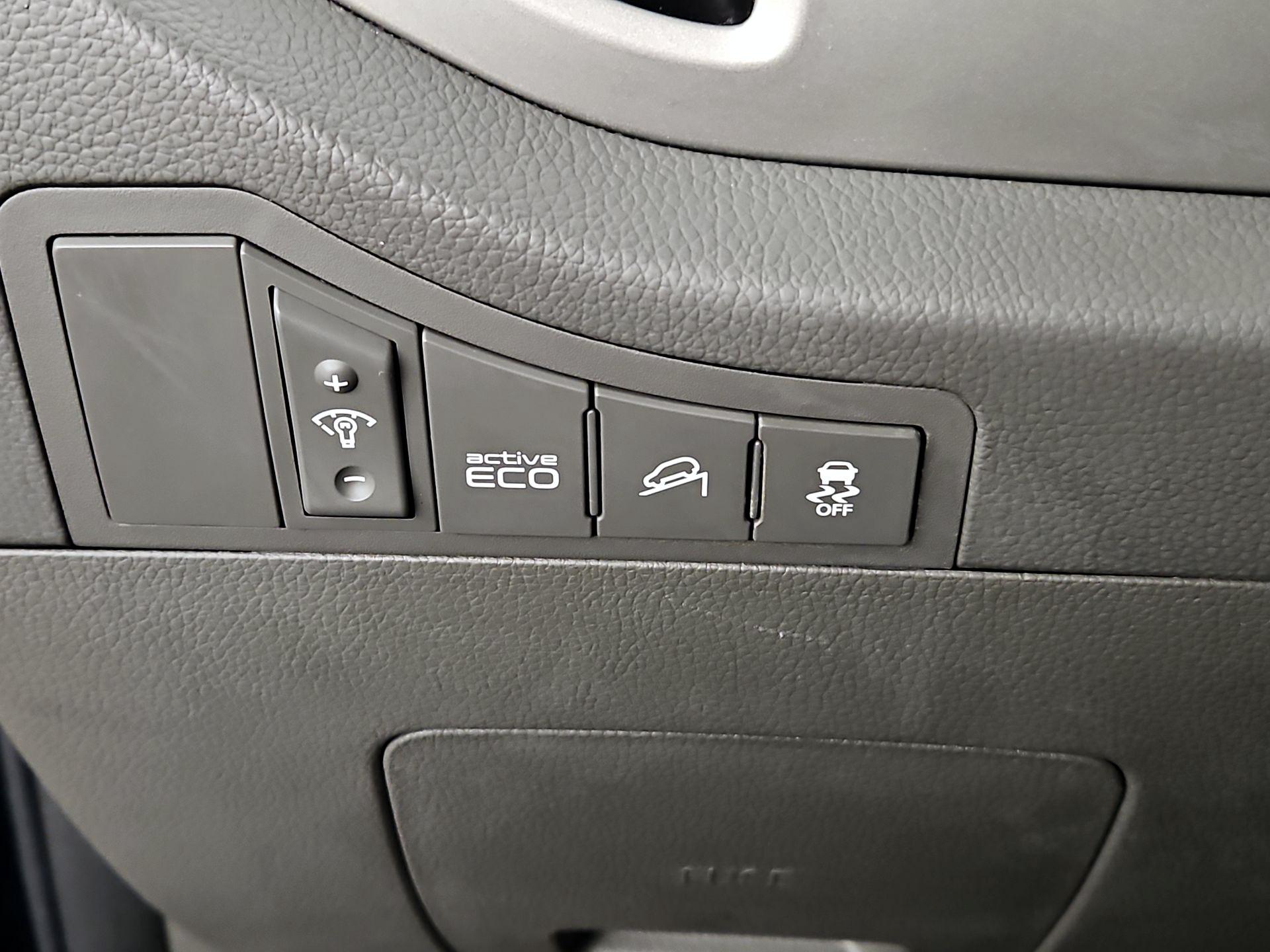 Thumbnail: 2016 Kia Sportage - 13