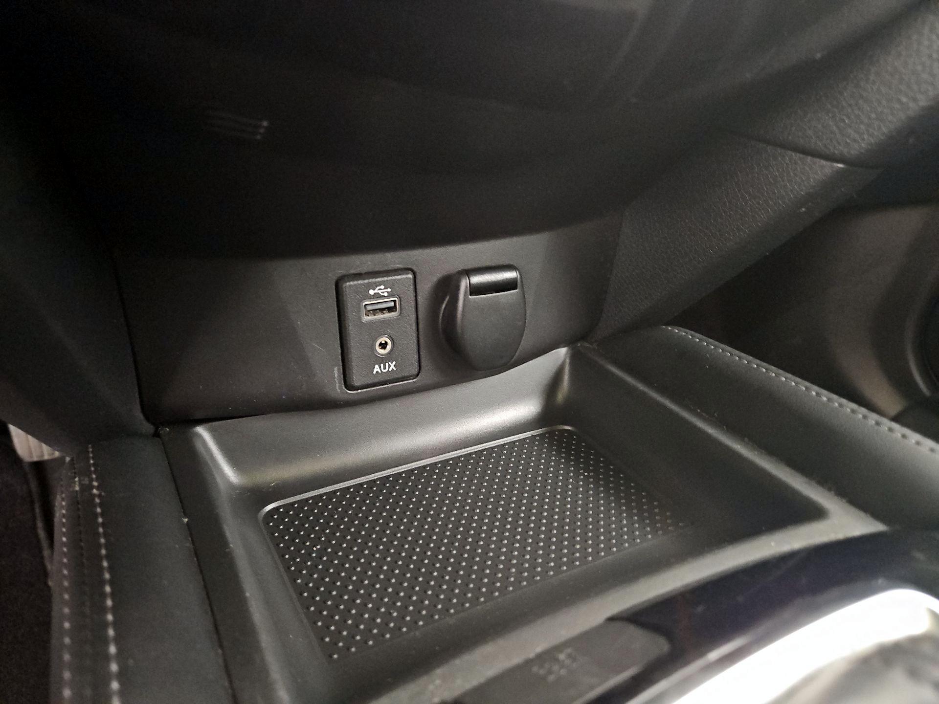 Thumbnail: 2017 Nissan Rogue - 19