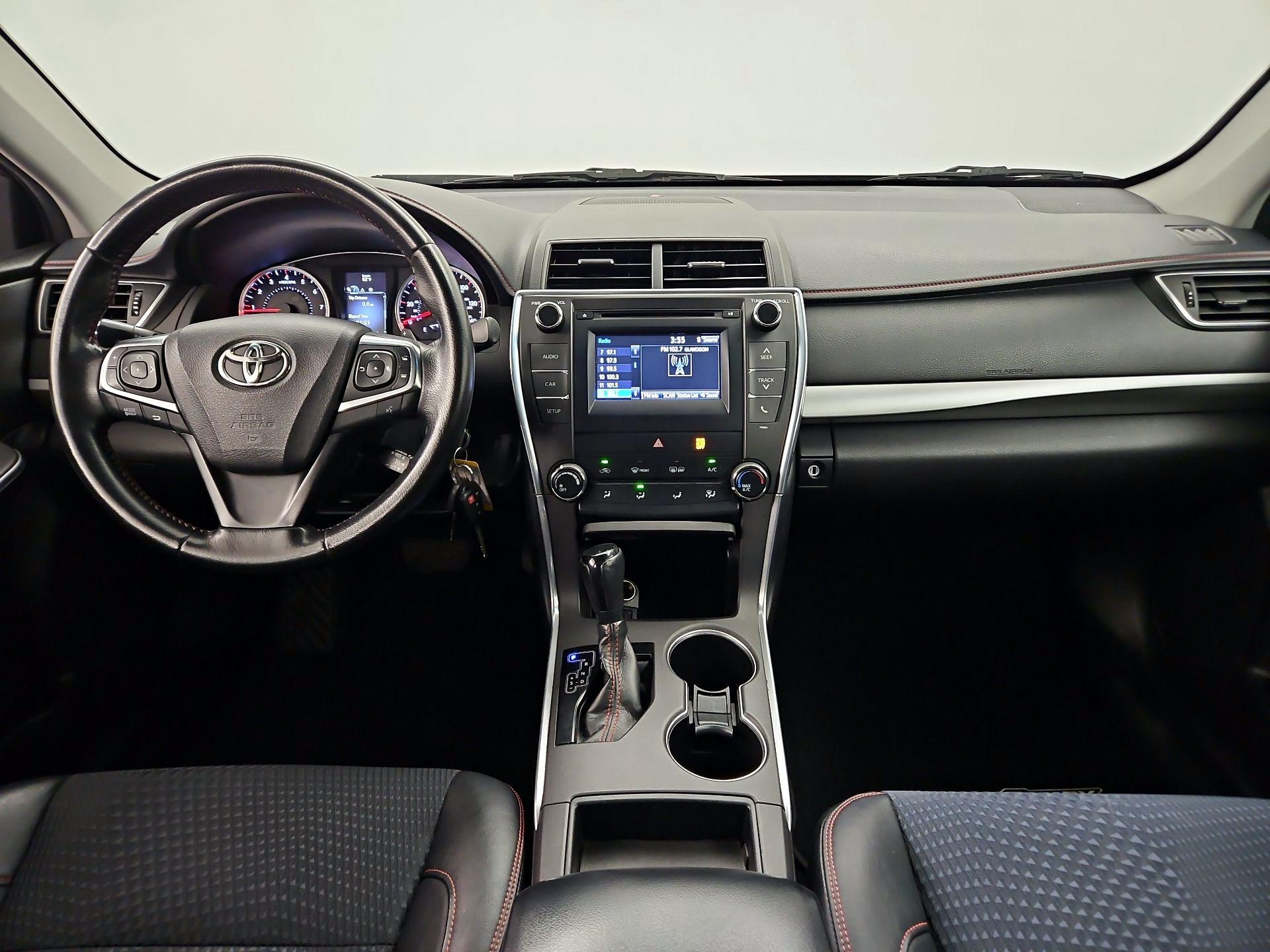 Thumbnail: 2015 Toyota Camry - 9