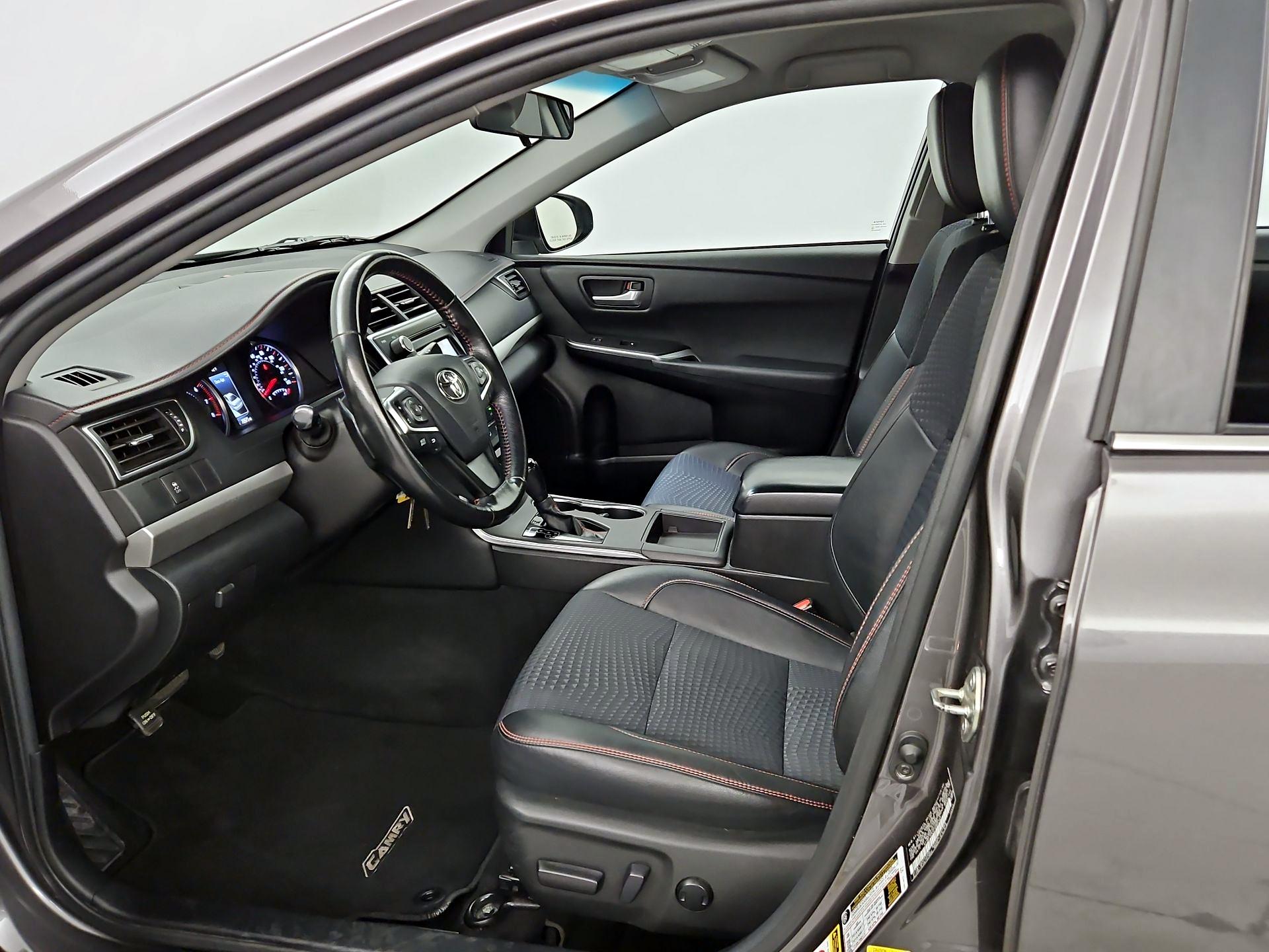 Thumbnail: 2015 Toyota Camry - 11