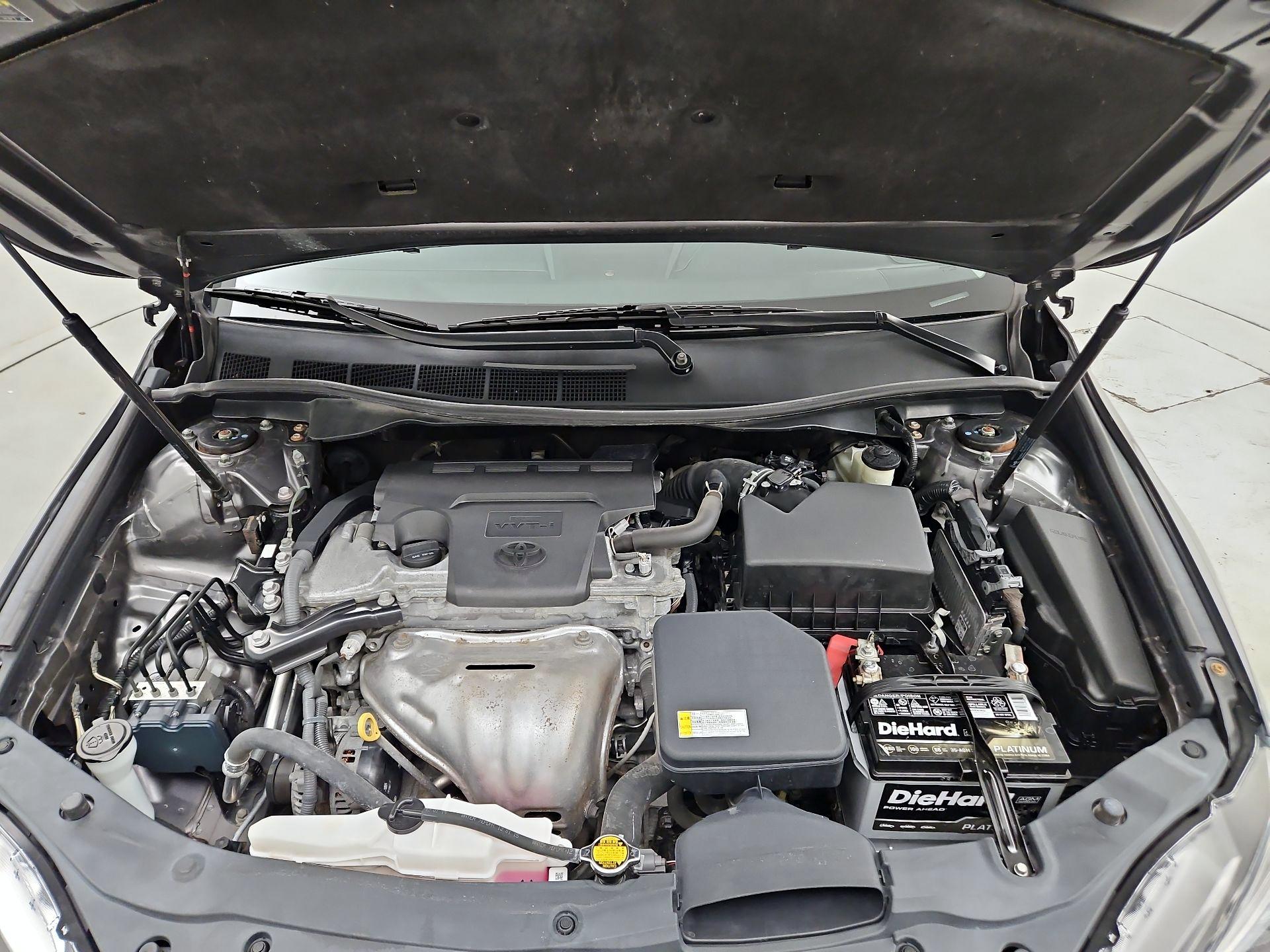 Thumbnail: 2015 Toyota Camry - 20