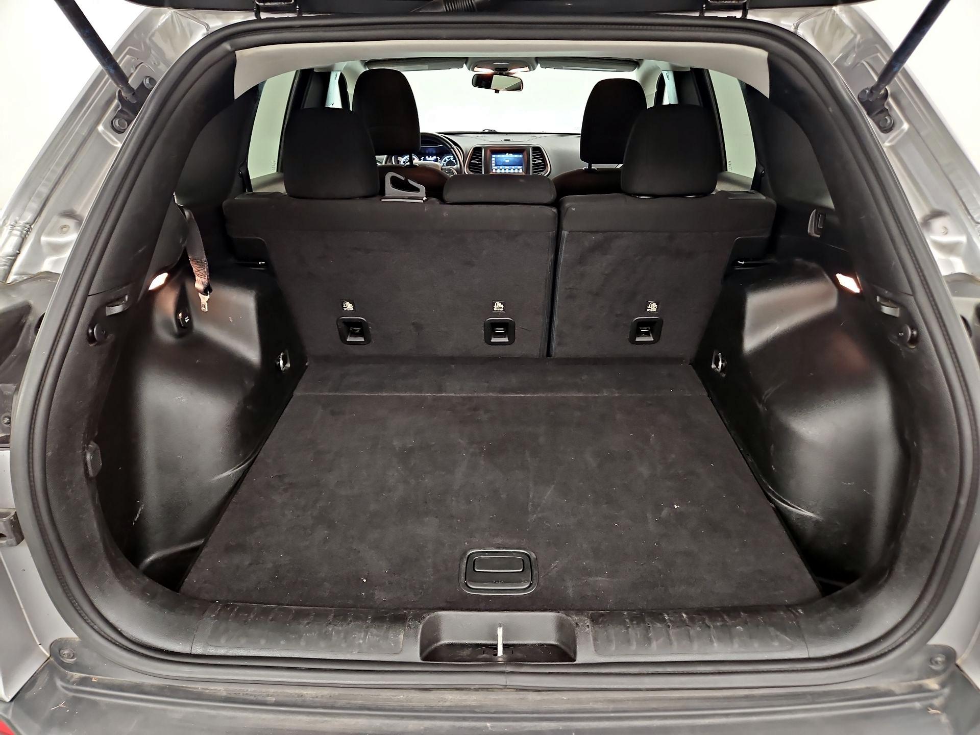 Thumbnail: 2019 Jeep Cherokee - 20