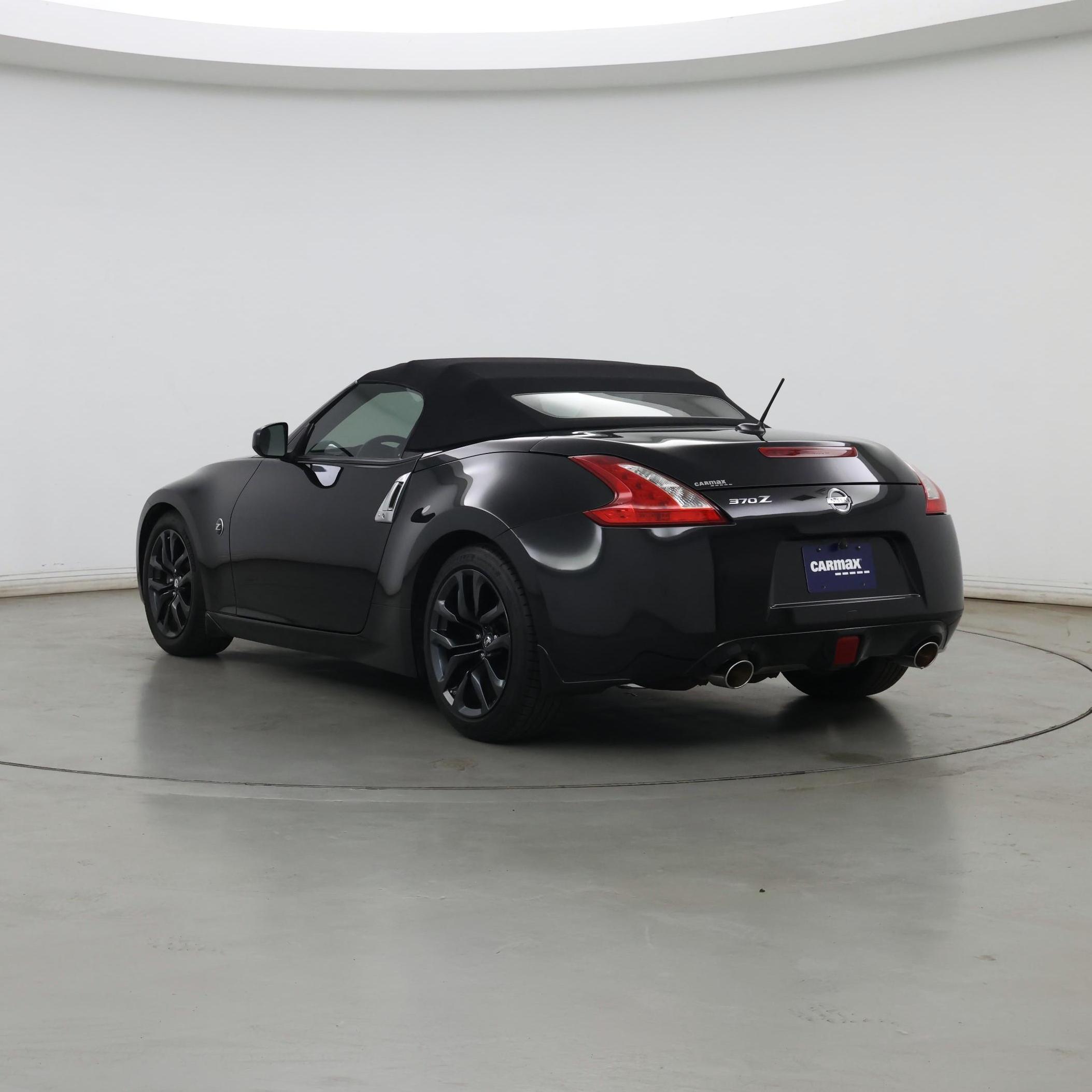 Thumbnail: 2016 Nissan Z - 2