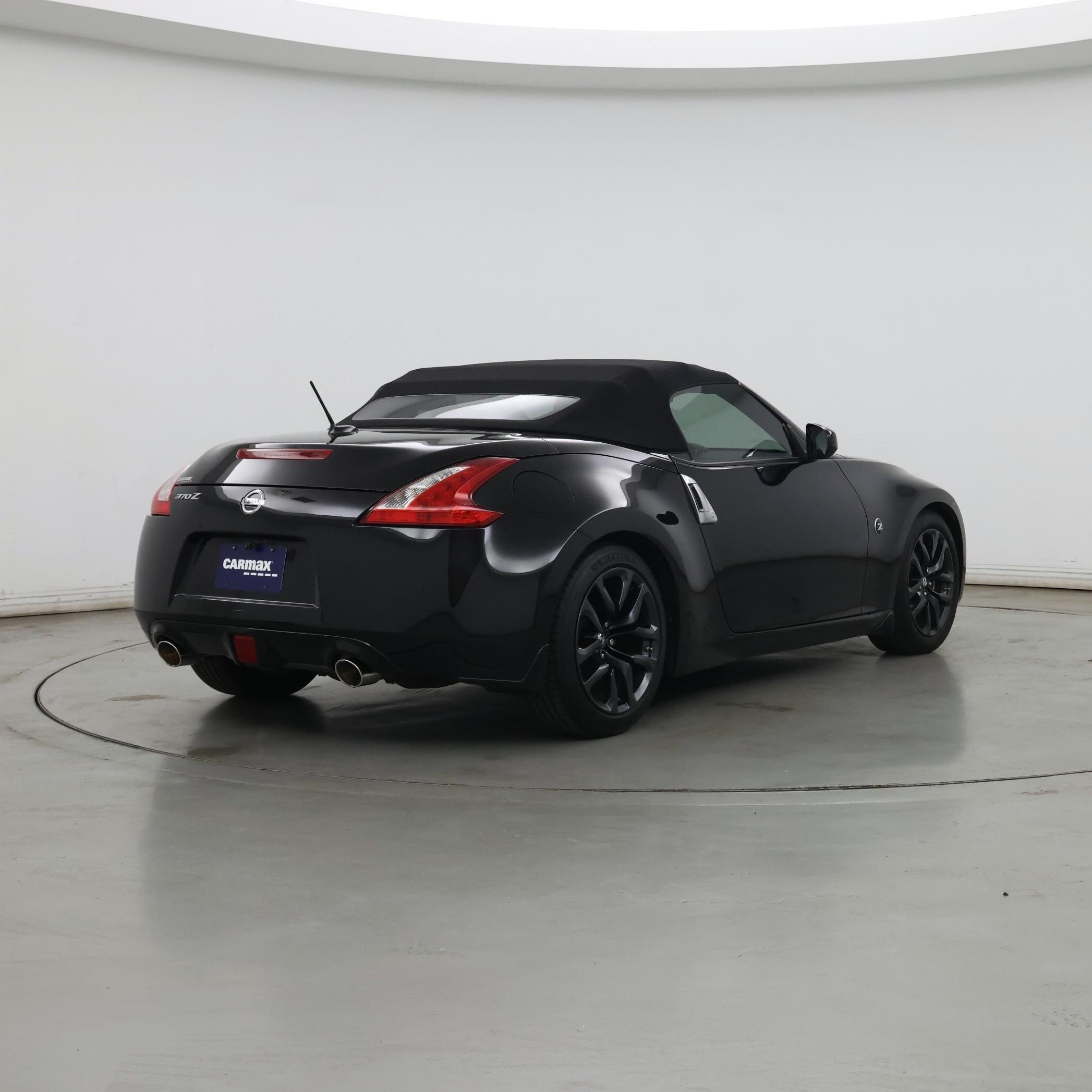 Thumbnail: 2016 Nissan Z - 8