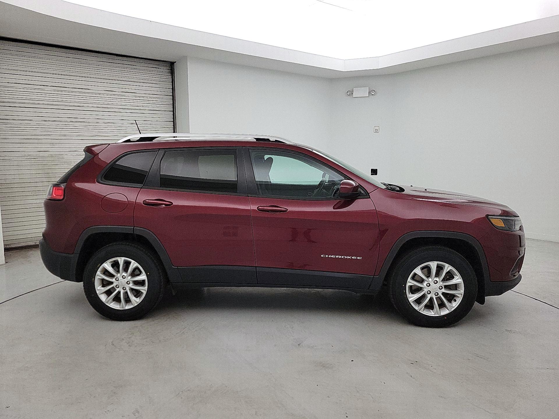 Thumbnail: 2020 Jeep Cherokee - 4